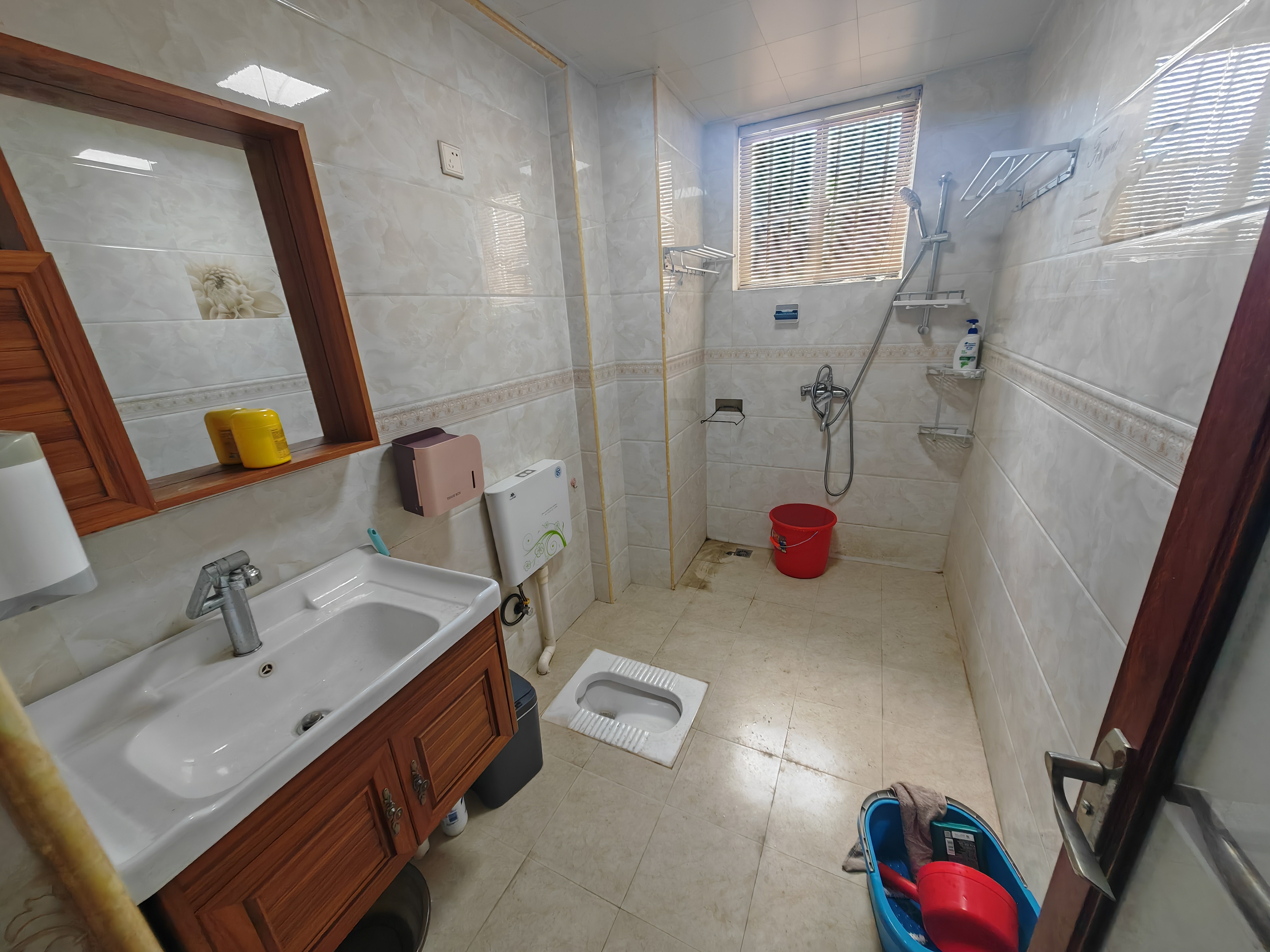 香江豪庭 3室2厅2卫 2500.0元/月 香江豪庭 3室2厅2卫 2500.0元/月室内图