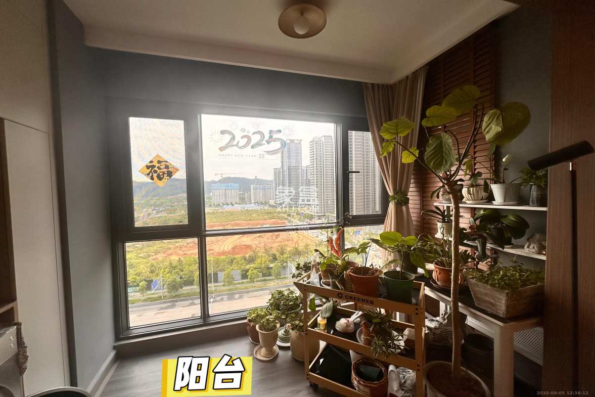 中海麓山境南区 3室2厅2卫 3688.0元/月 中海麓山境南区 3室2厅2卫 3688.0元/月室内图