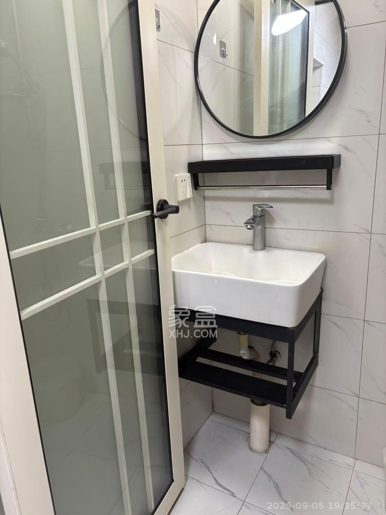 景塘家园  2室1厅1卫    1100.0元/月 景塘家园  2室1厅1卫    1100.0元/月室内图