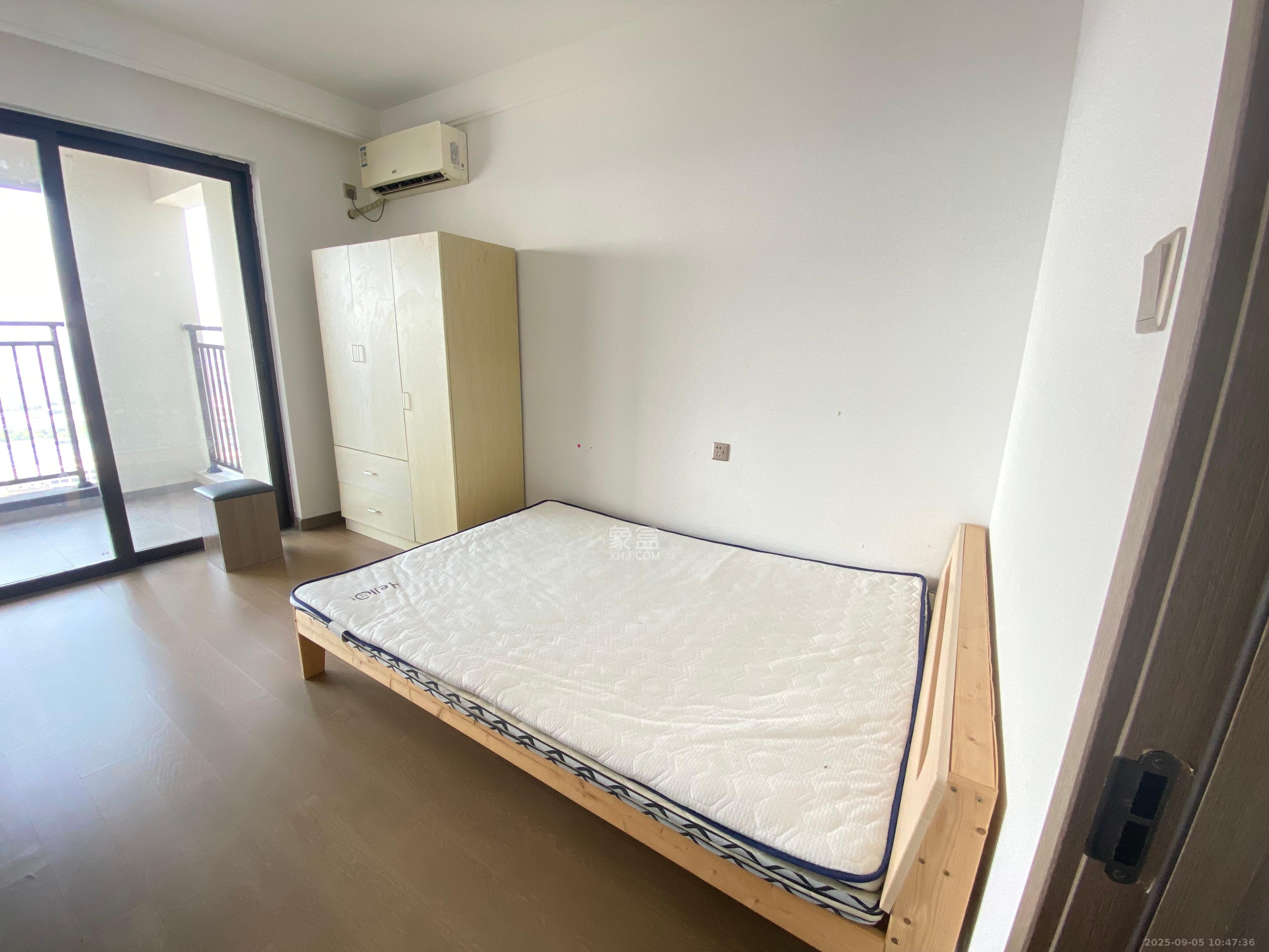 龙湖日盛奕境 3室2厅2卫 2400.0元/月 龙湖日盛奕境 3室2厅2卫 2400.0元/月室内图