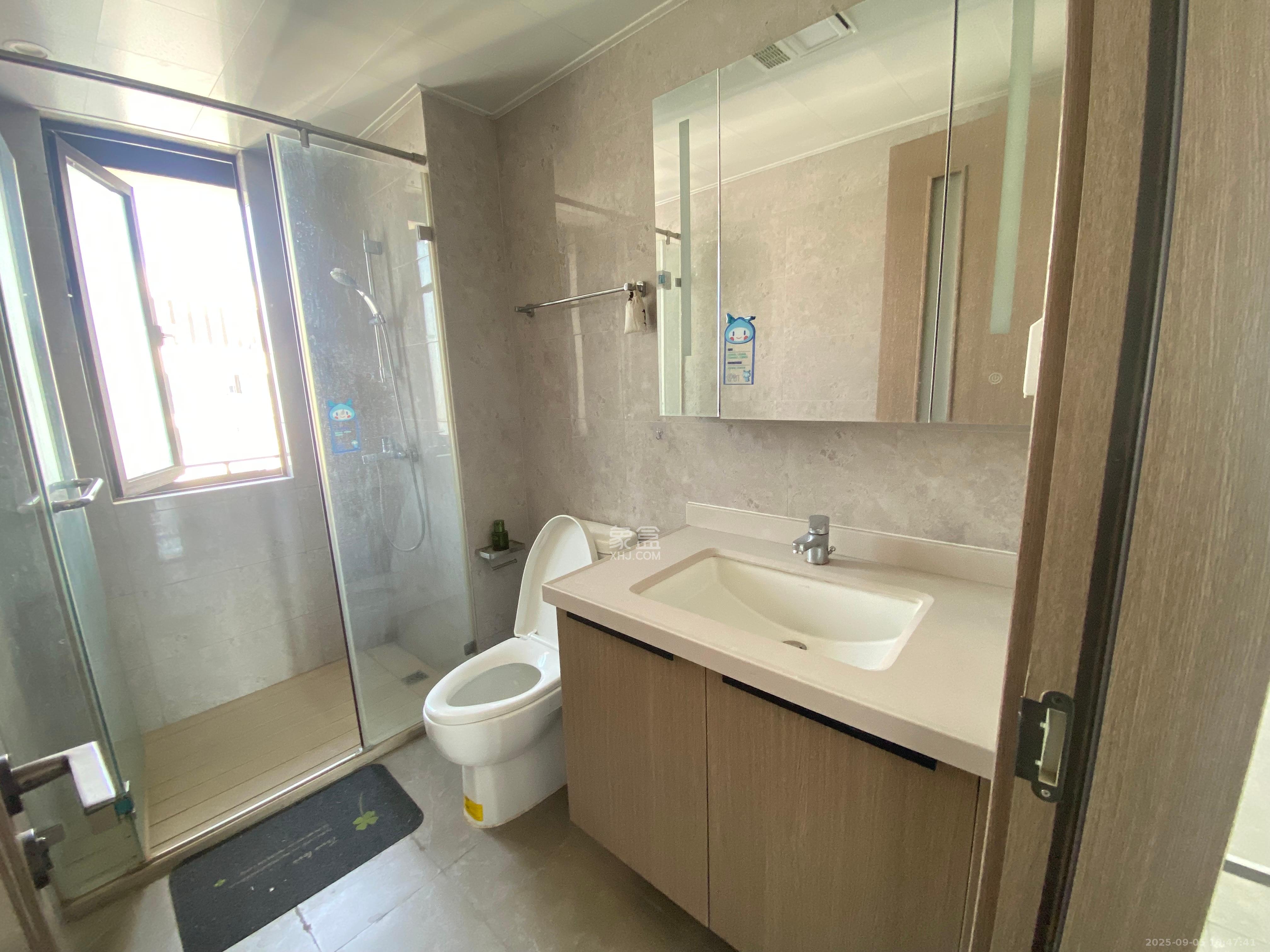 龙湖日盛奕境 3室2厅2卫 2400.0元/月 龙湖日盛奕境 3室2厅2卫 2400.0元/月室内图