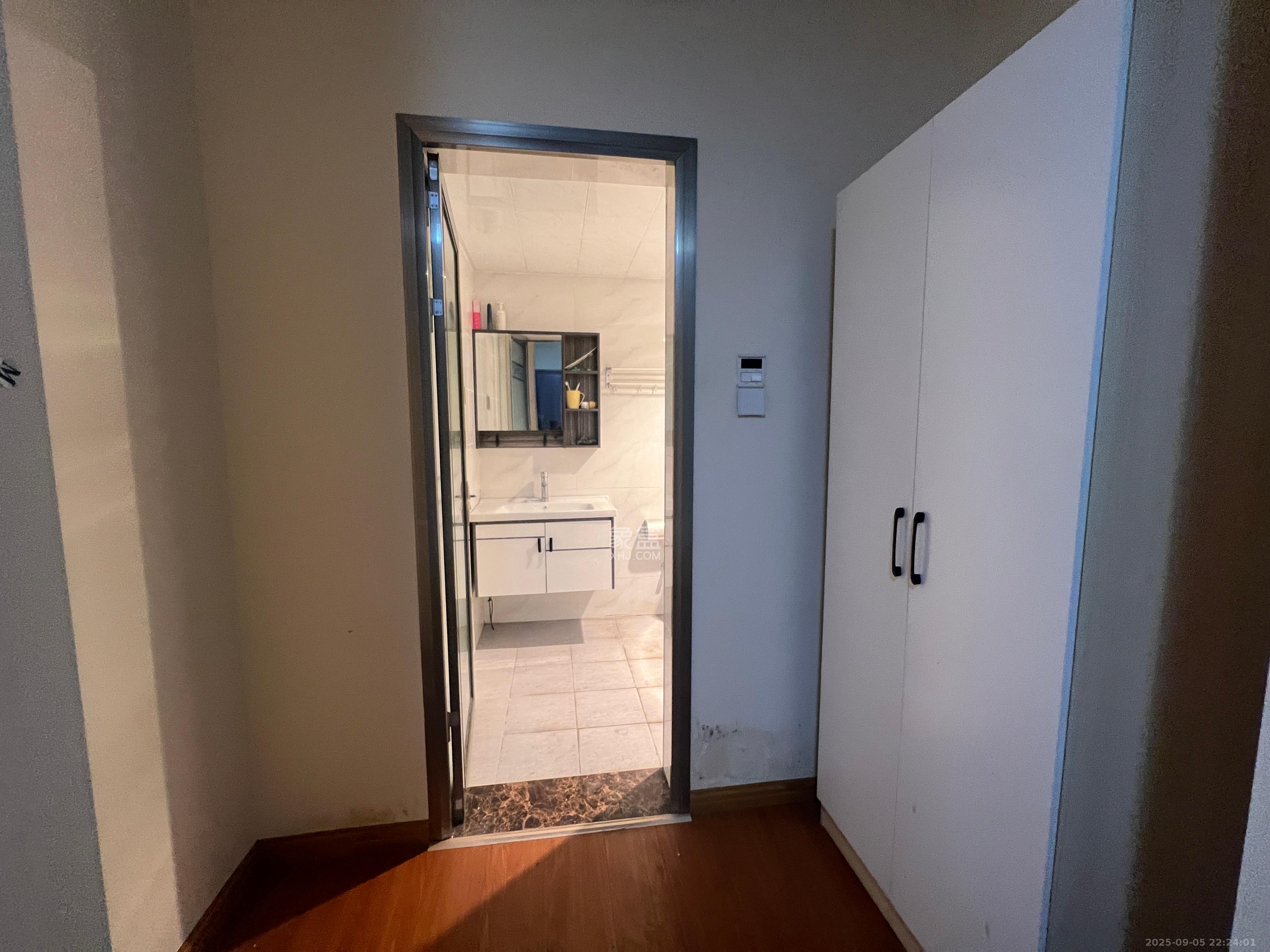 卓越浅水湾 4室2厅2卫 3000.0元/月 卓越浅水湾 4室2厅2卫 3000.0元/月室内图