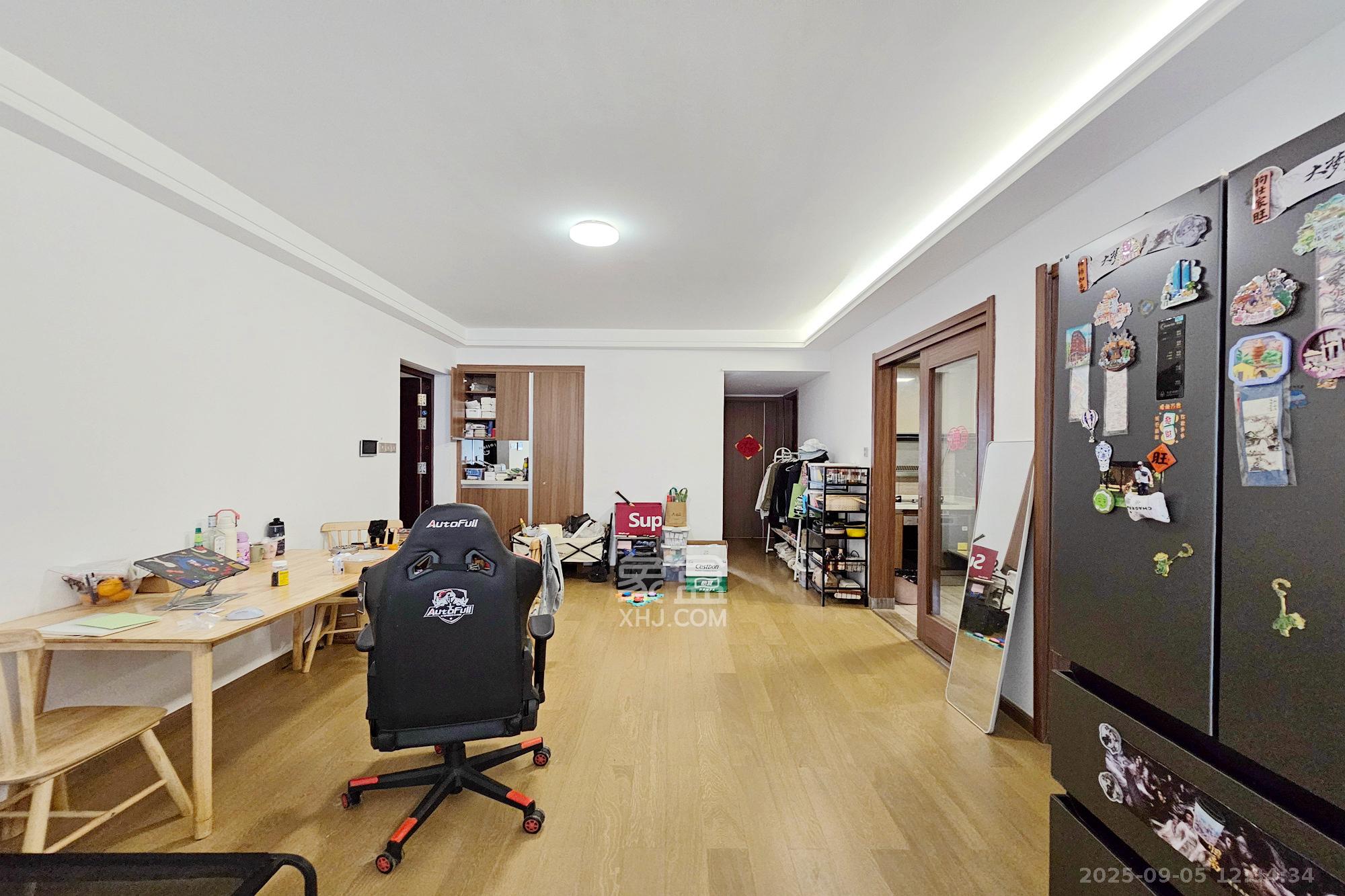 阳光城尚东湾青柠园  3室2厅2卫    96.0万客厅