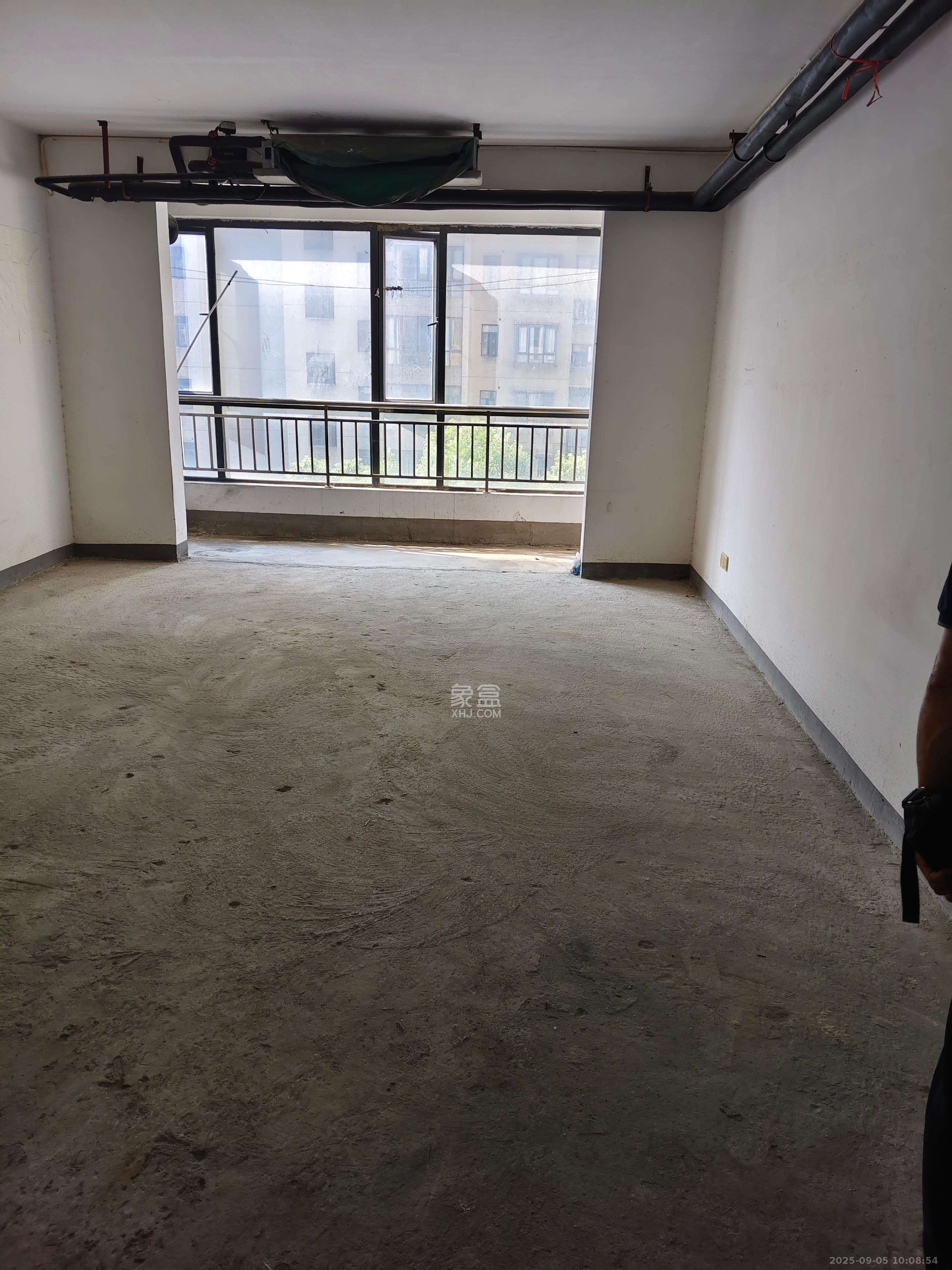 岳银欣苑 3室2厅1卫 1800.0元/月 岳银欣苑 3室2厅1卫 1800.0元/月室内图