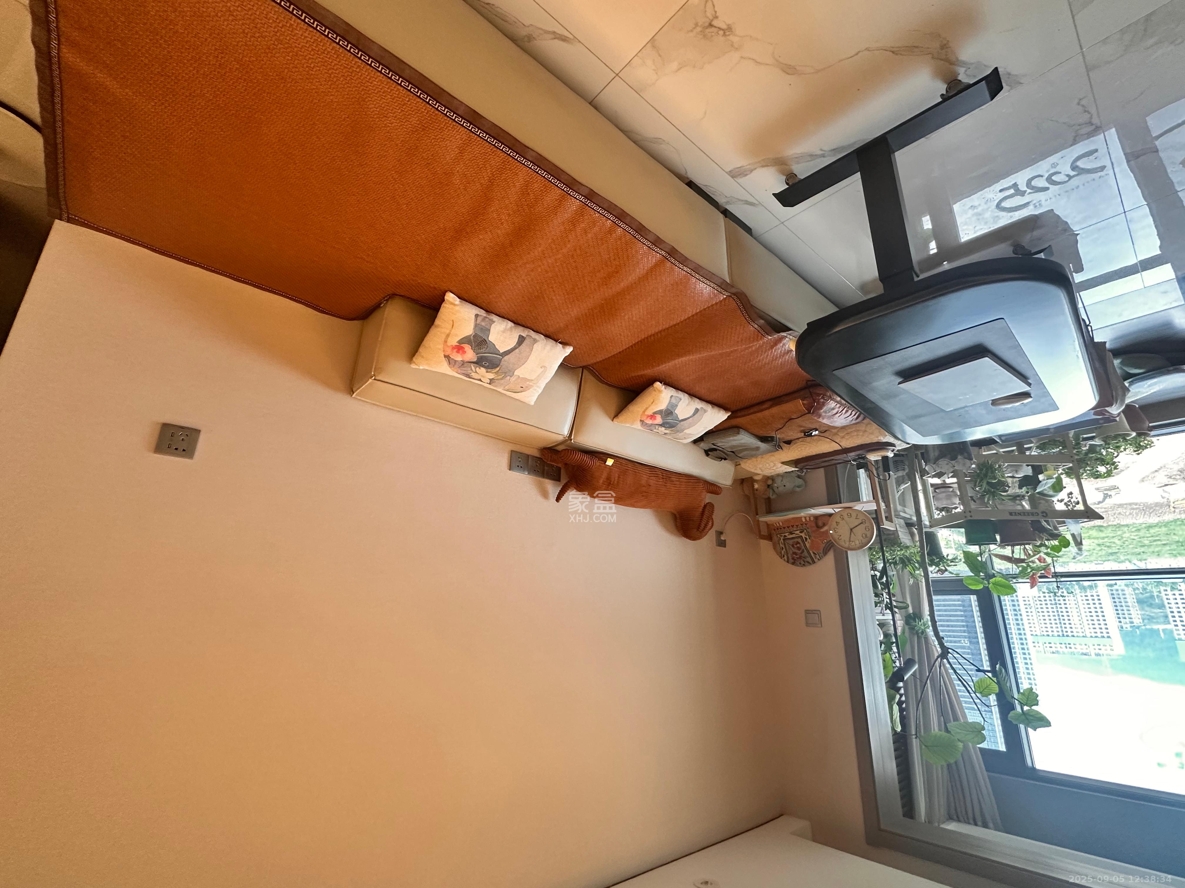 中海麓山境南区 3室2厅2卫 3688.0元/月 中海麓山境南区 3室2厅2卫 3688.0元/月室内图