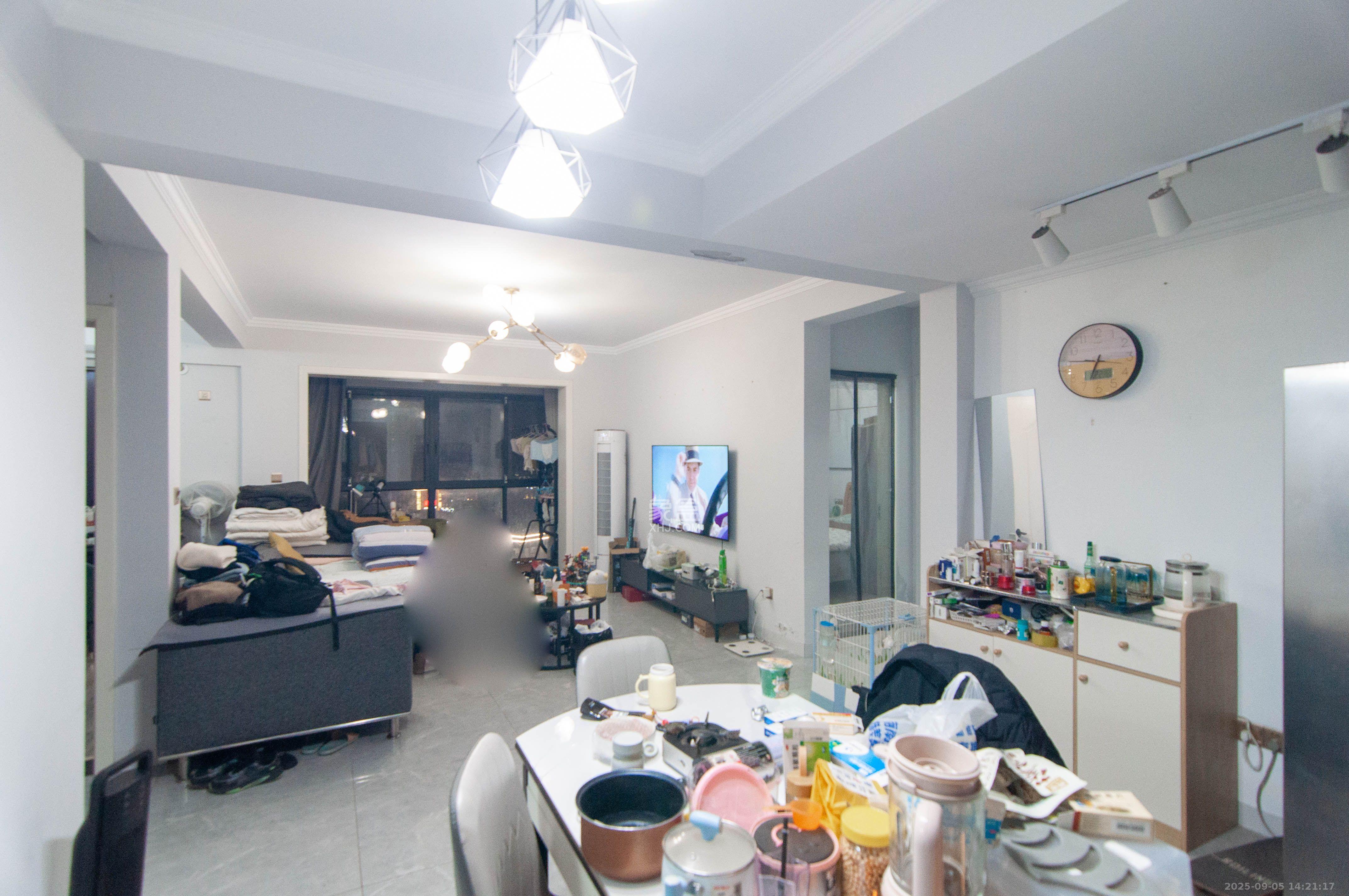 中建梅溪湖中心  3室2厅2卫    2900.0元/月室内图