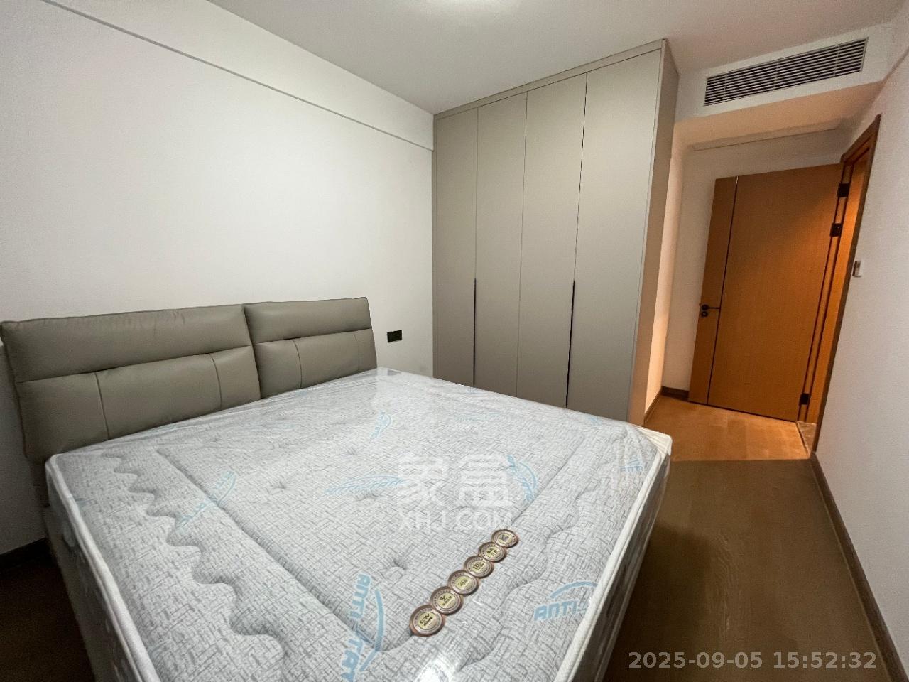 卓越江岸 4室2厅2卫 5000.0元/月 卓越江岸 4室2厅2卫 5000.0元/月室内图