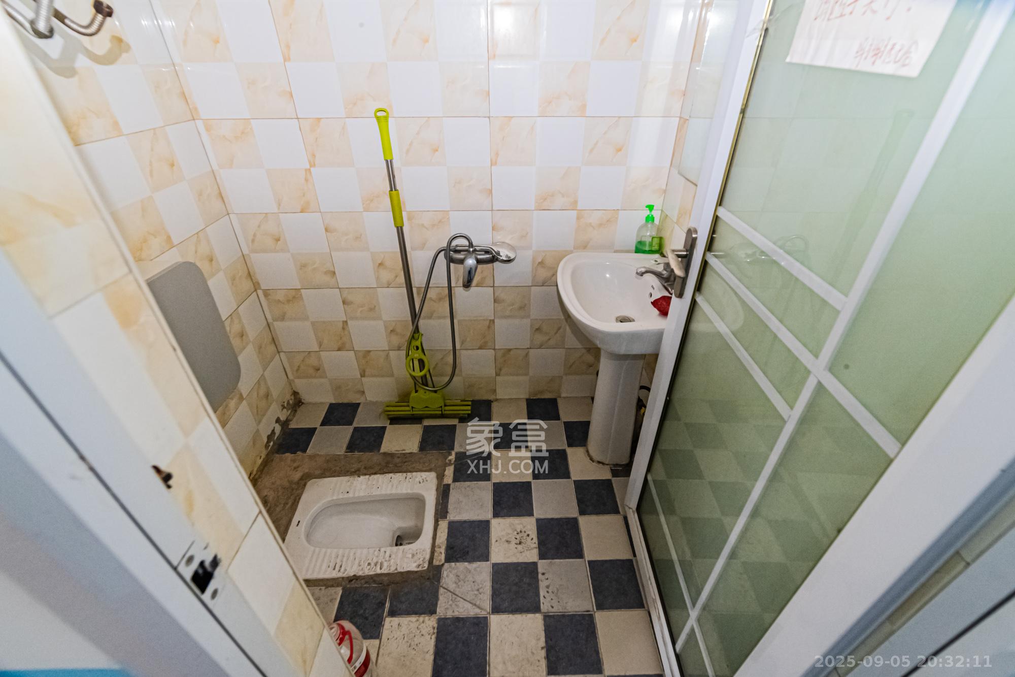 北辰三角洲E4区  4室2厅2卫    145.0万 北辰三角洲E4区  4室2厅2卫    145.0万卫生间