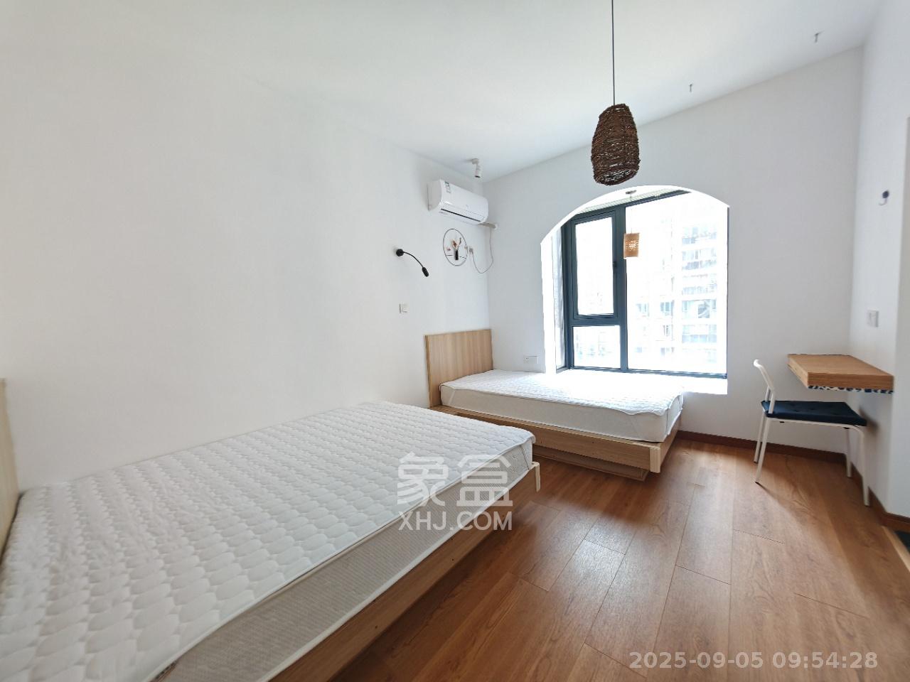 金域南外滩(望江佳园)  4室2厅2卫    4200.0元/月 金域南外滩(望江佳园)  4室2厅2卫    4200.0元/月室内图