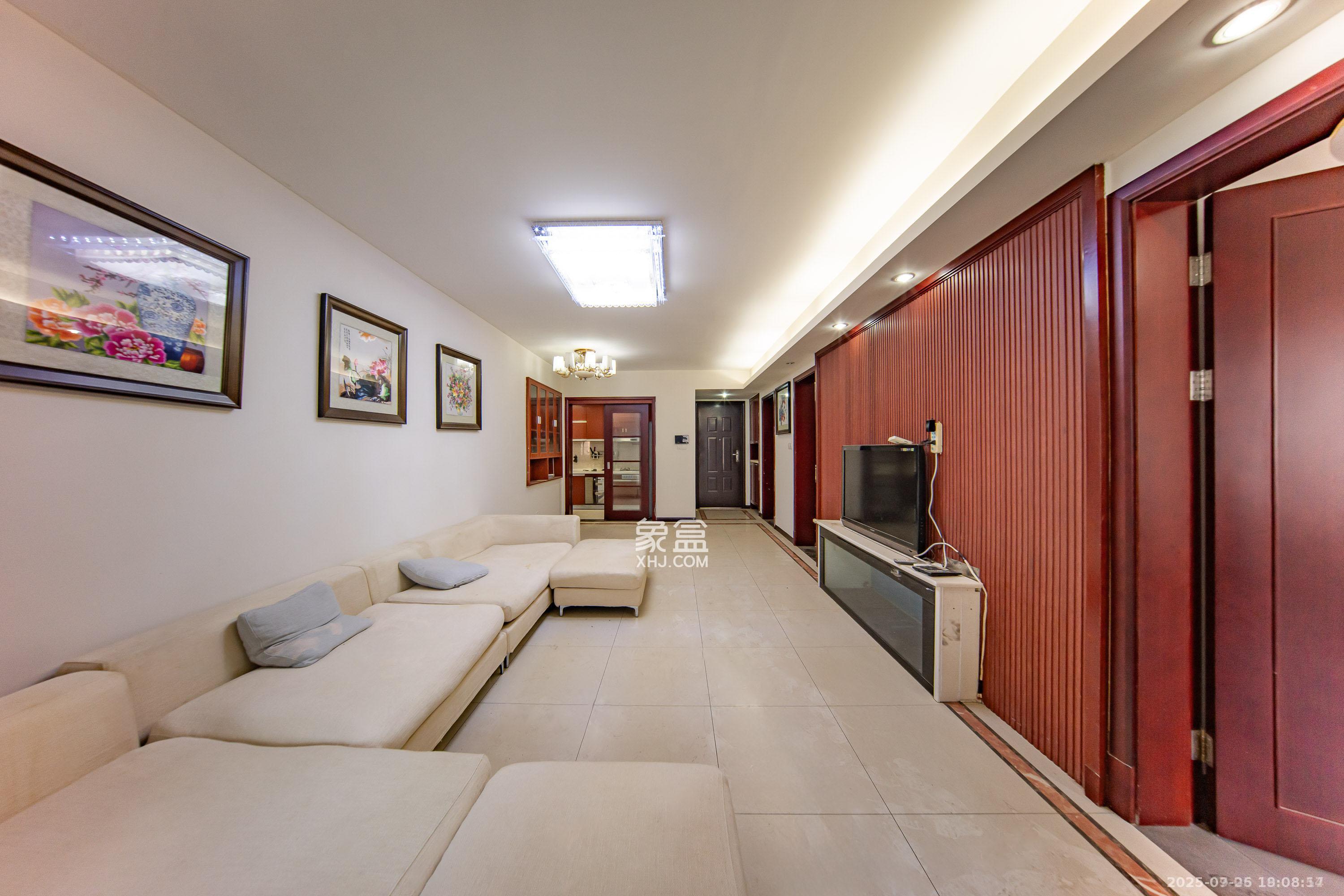 中海国际二期  3室2厅2卫    2000.0元/月 中海国际二期  3室2厅2卫    2000.0元/月室内图