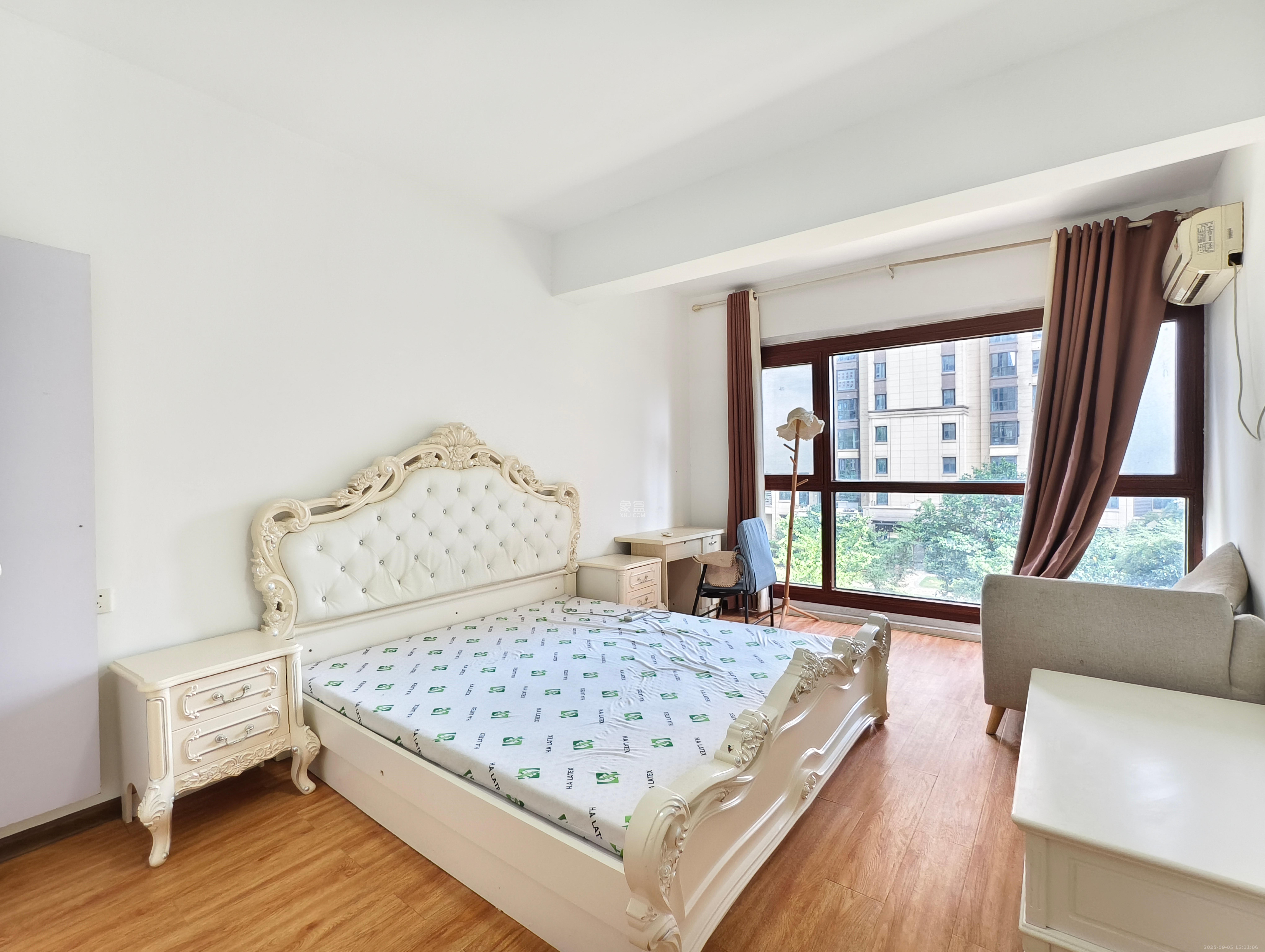 保利西海岸A区  2室1厅1卫    2500.0元/月 保利西海岸A区  2室1厅1卫    2500.0元/月室内图