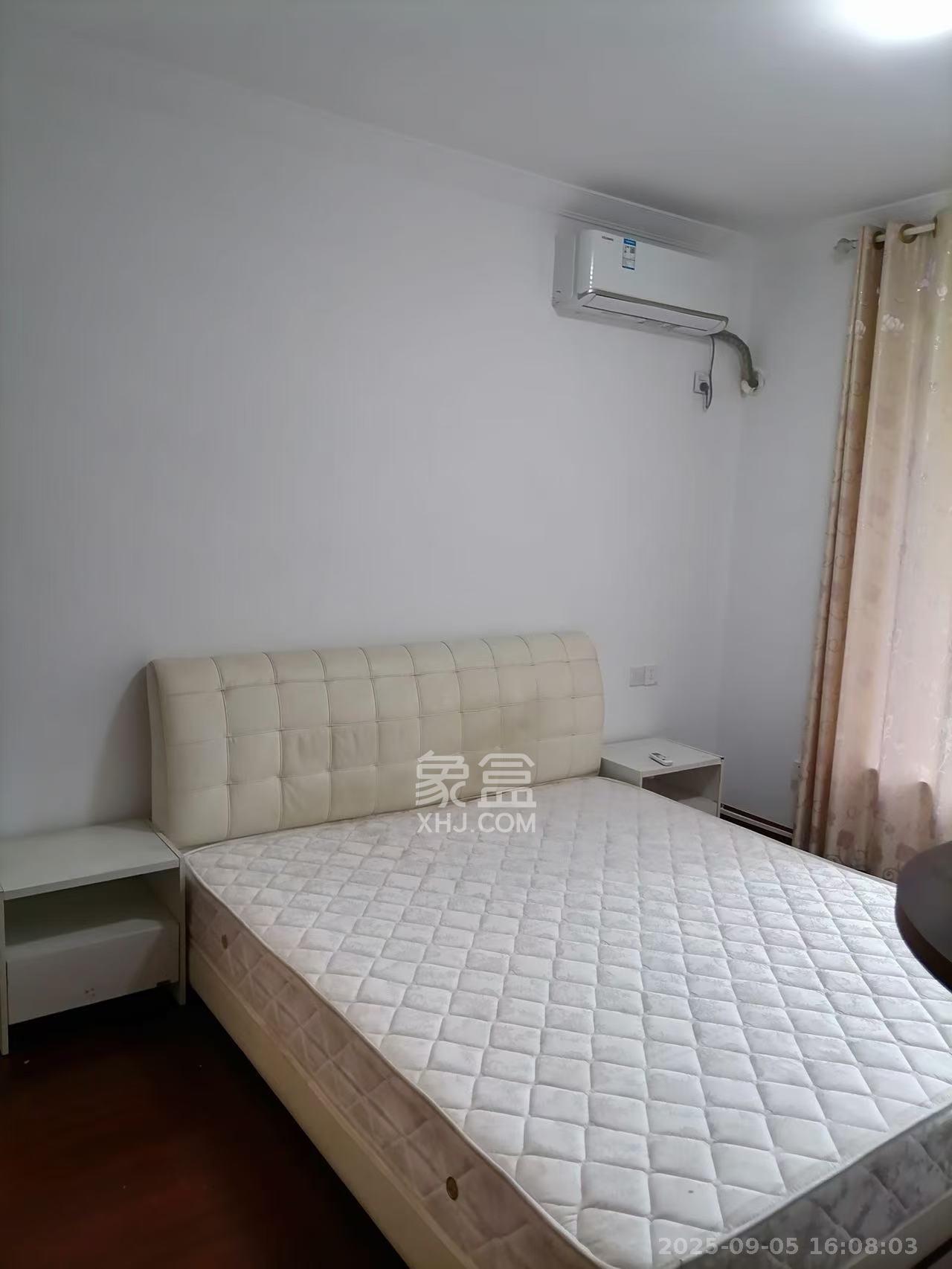 中海国际五期  3室2厅2卫    2200.0元/月室内图