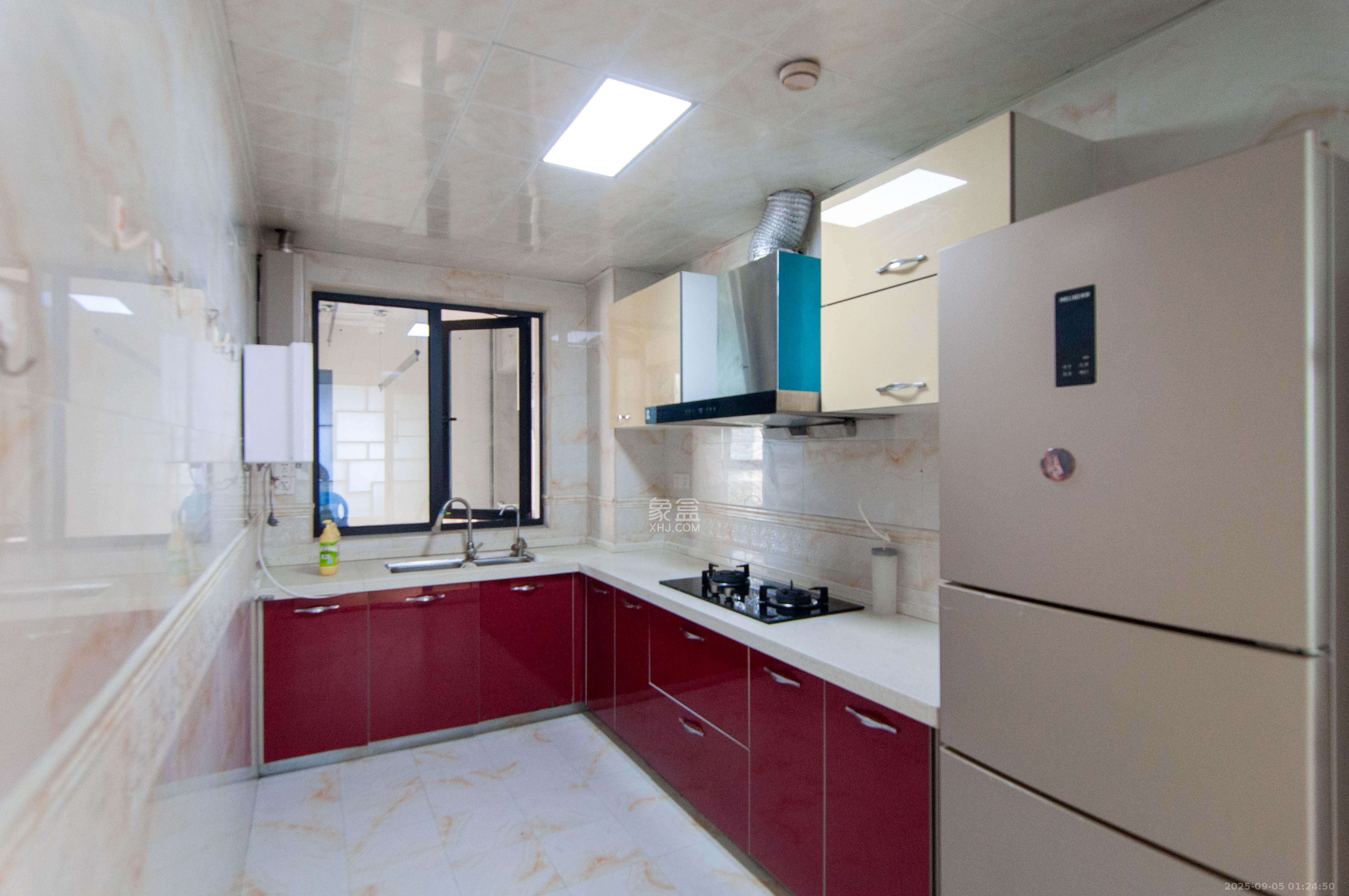 达美D6区 4室2厅2卫 148.0万 达美D6区 4室2厅2卫 148.0万厨房