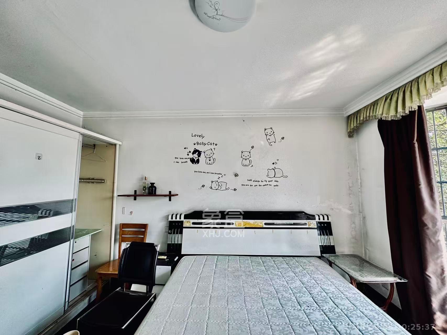 阳明山庄  3室2厅1卫   2100.00元/月室内图