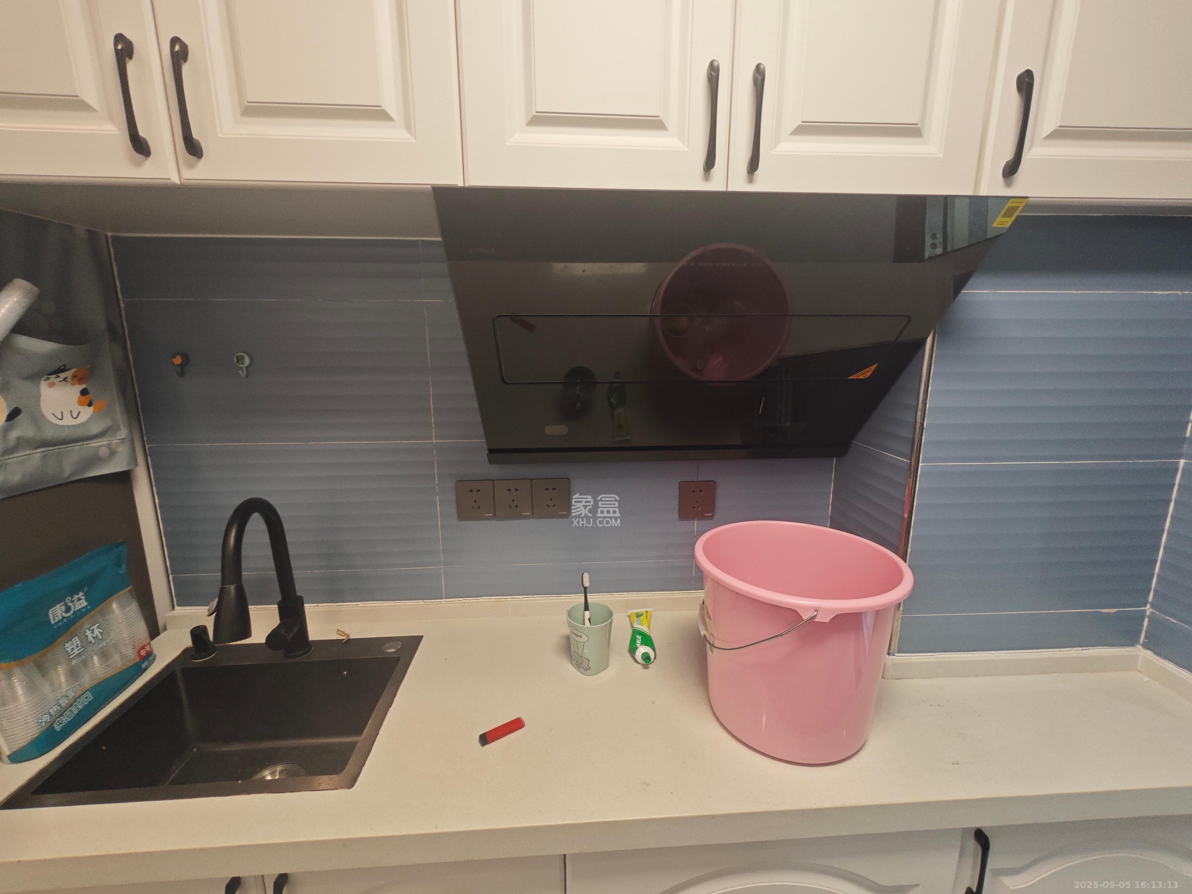 佳兆业云顶梅溪湖(佳兆业梅溪荟) 1室1厅1卫 1350.0元/月 佳兆业云顶梅溪湖(佳兆业梅溪荟) 1室1厅1卫 1350.0元/月室内图