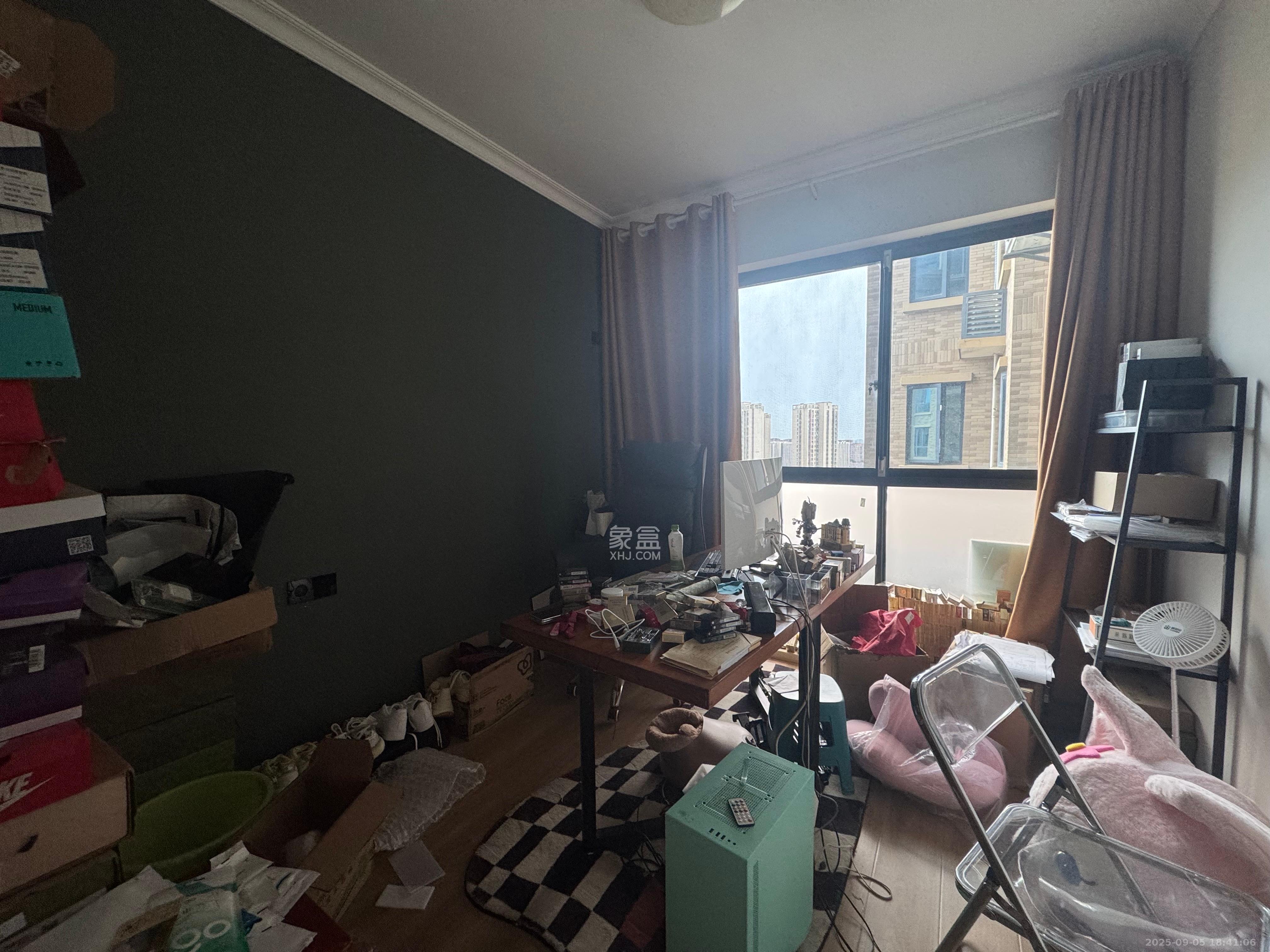 中南红领邦(红星嘉和苑) 4室2厅2卫 3500.0元/月 中南红领邦(红星嘉和苑) 4室2厅2卫 3500.0元/月室内图