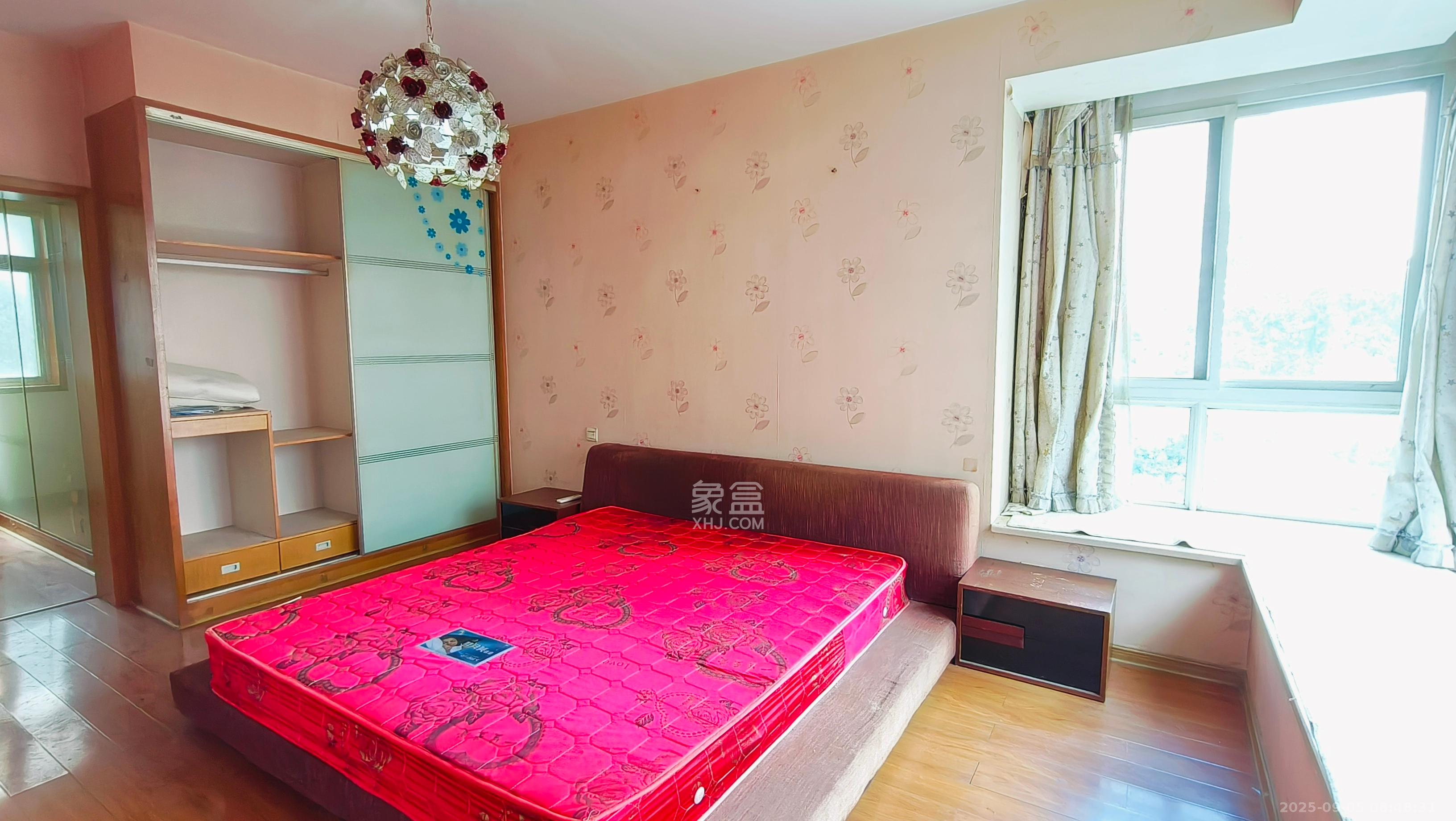 筑梦园  4室2厅2卫    2400.0元/月 筑梦园  4室2厅2卫    2400.0元/月室内图