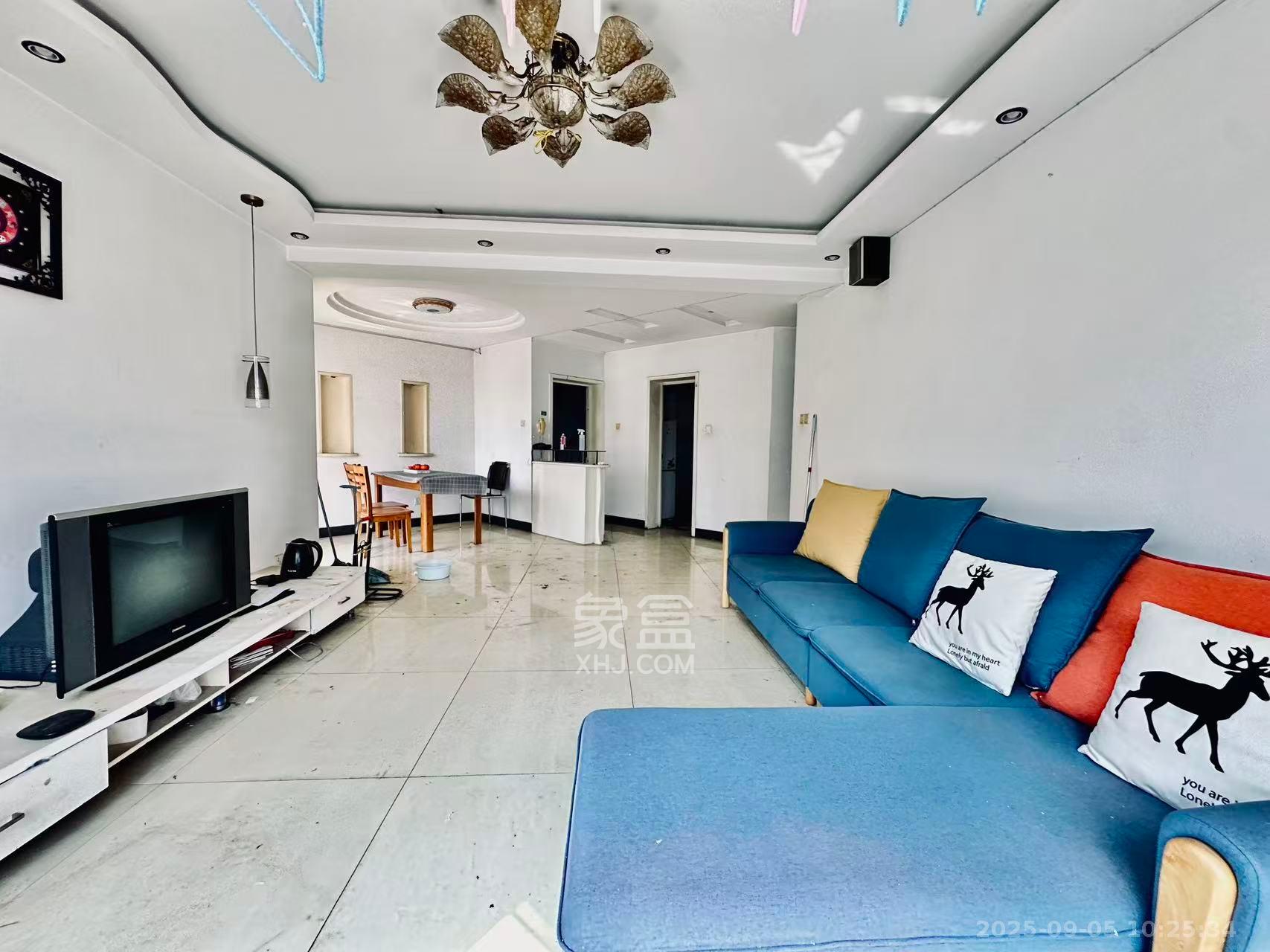 阳明山庄  3室2厅1卫    2000.0元/月 阳明山庄  3室2厅1卫    2000.0元/月室内图