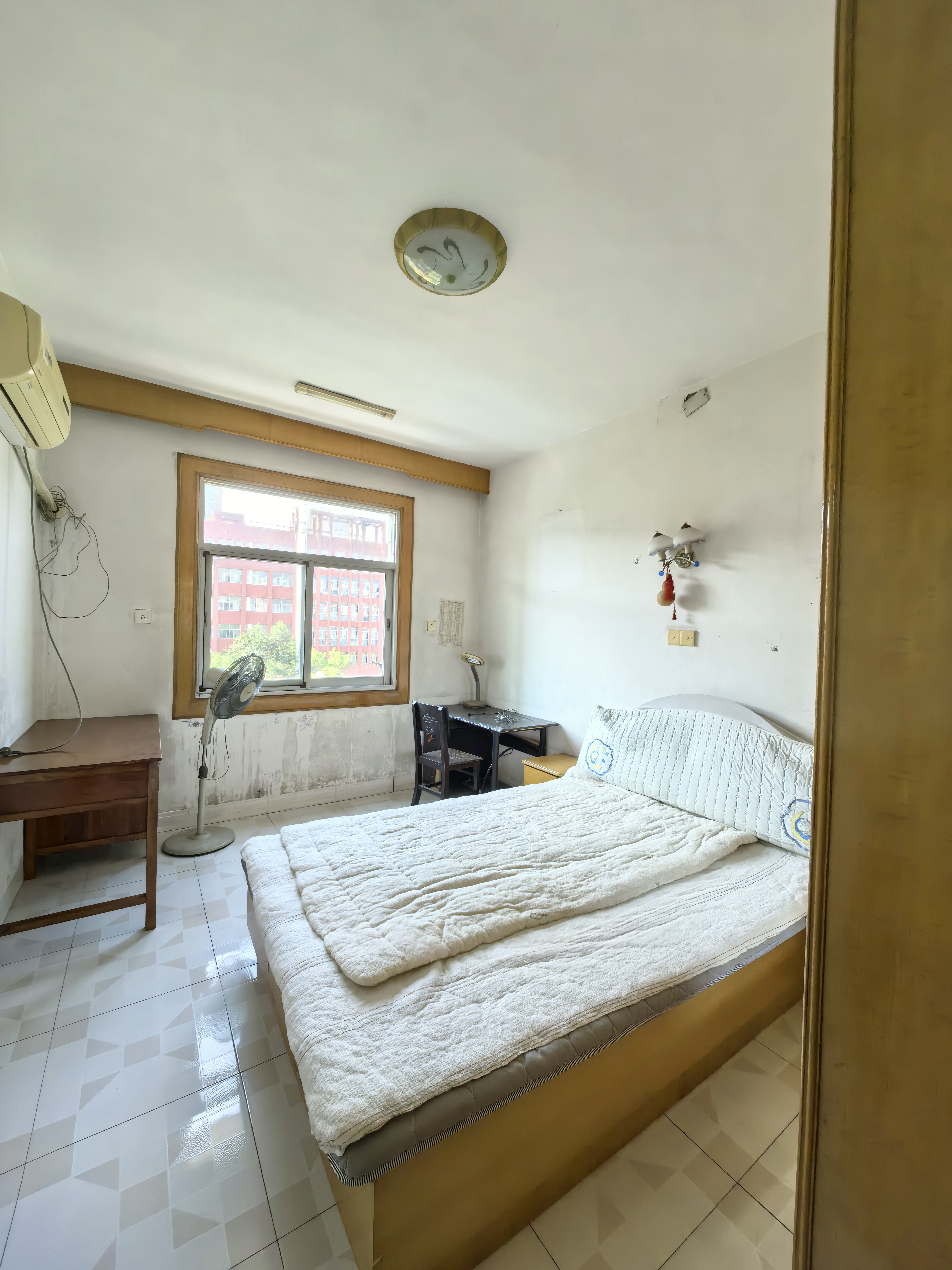 涟邵矿物局家属楼  2室1厅1卫    900.0元/月室内图