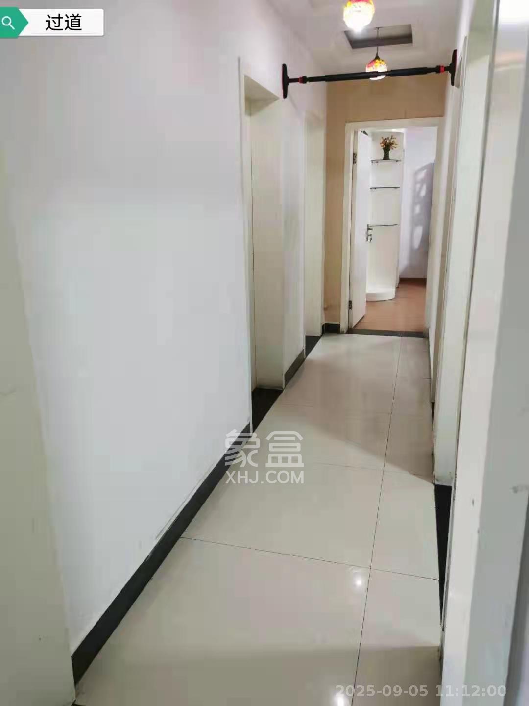 麓山国际实验学校教师公寓宿舍  4室2厅2卫    5000.0元/月 麓山国际实验学校教师公寓宿舍  4室2厅2卫    5000.0元/月室内图