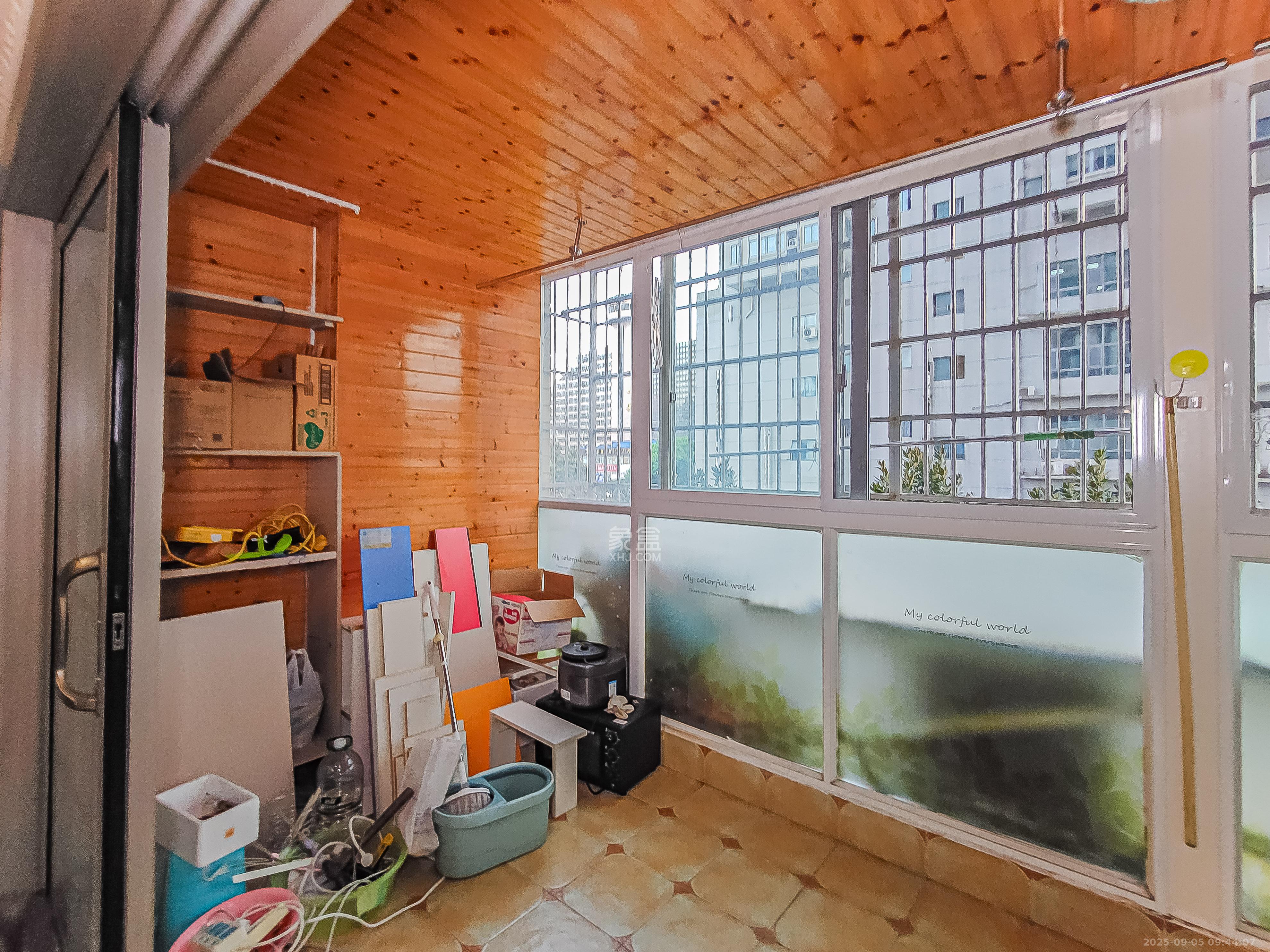 香格里嘉园  5室2厅2卫    129.0万阳台