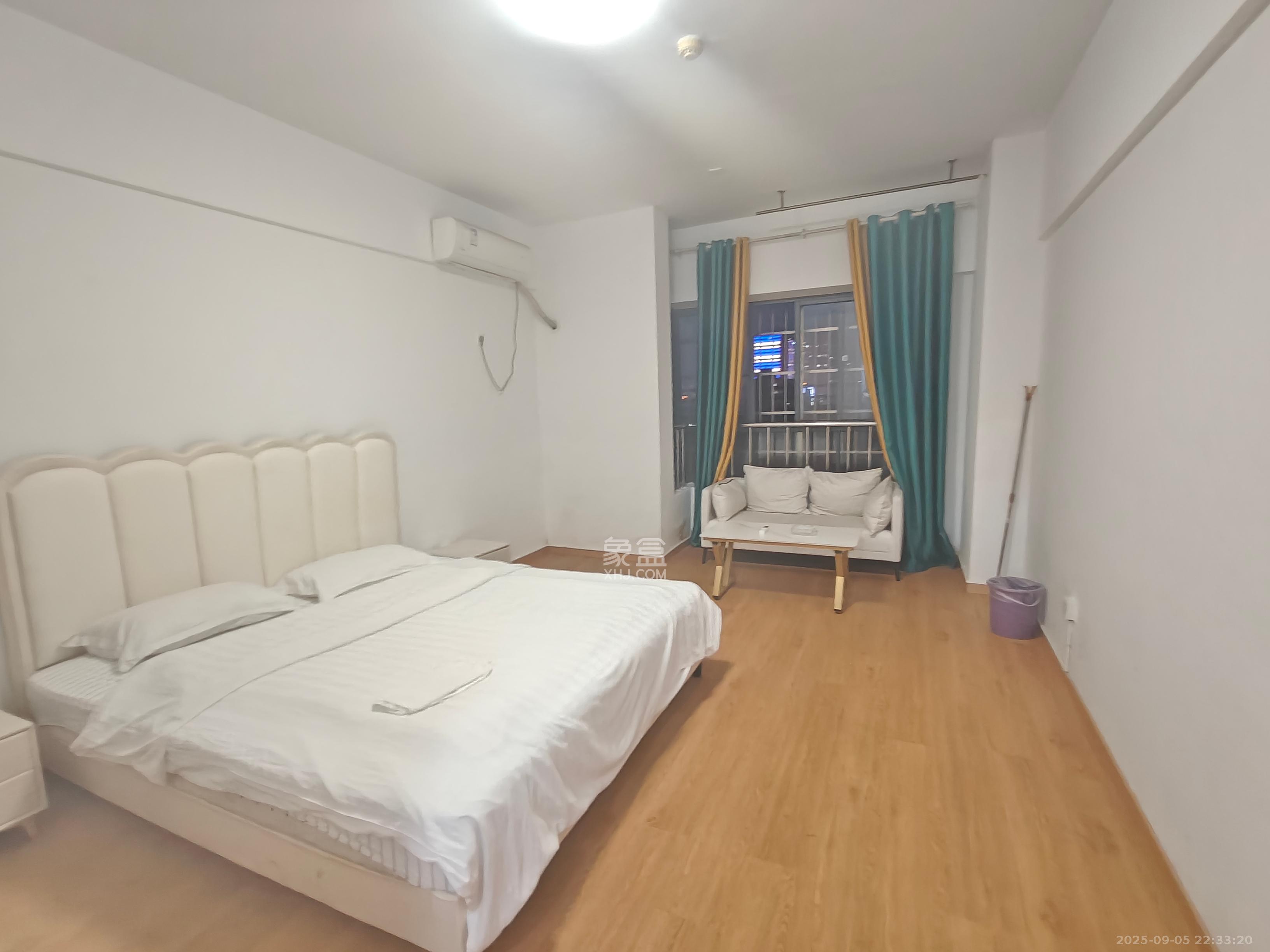 锦华时代 1室1厅1卫 1500.0元/月 锦华时代 1室1厅1卫 1500.0元/月室内图