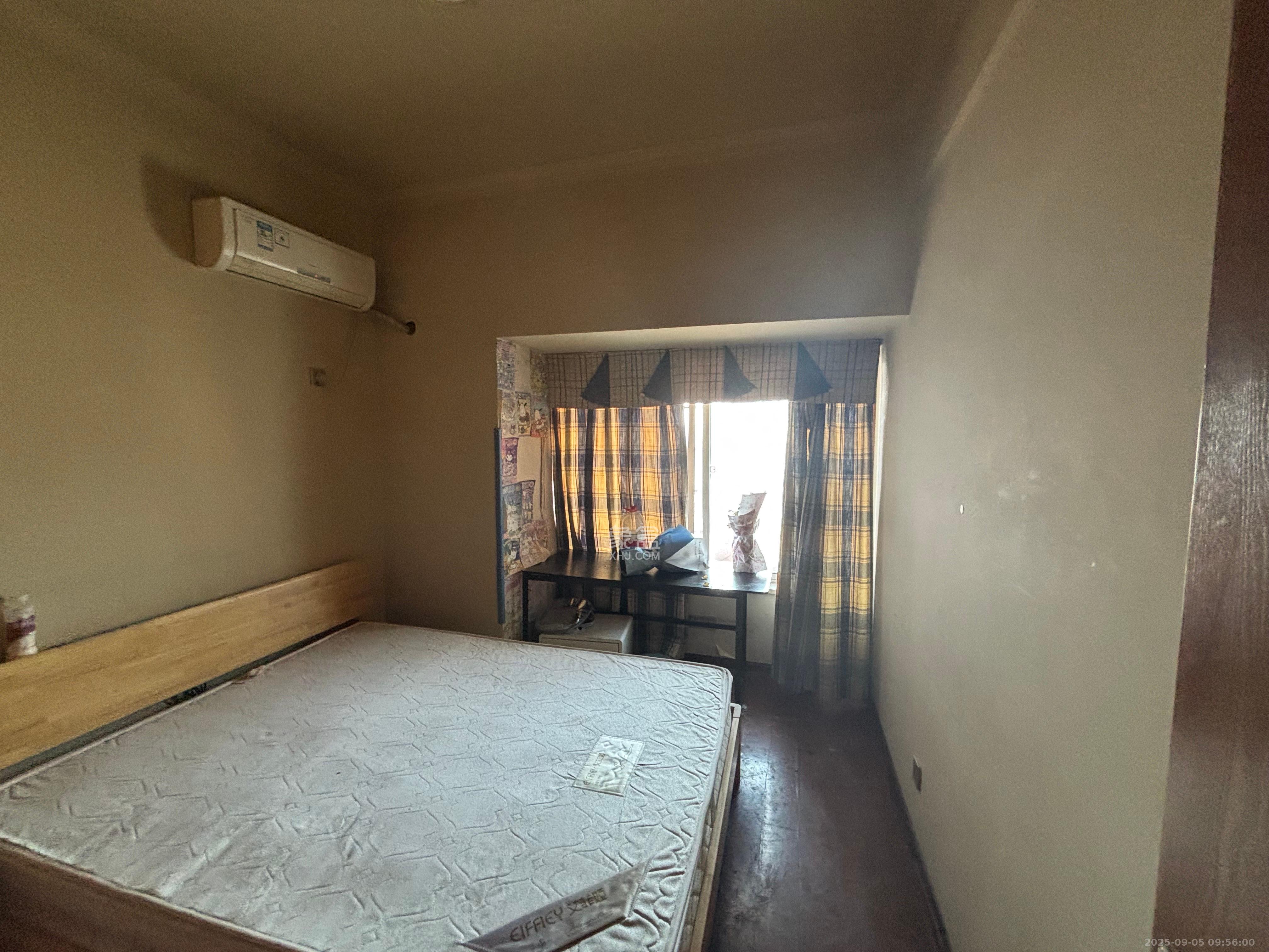 红区抽屉  3室1厅1卫    3000.0元/月室内图