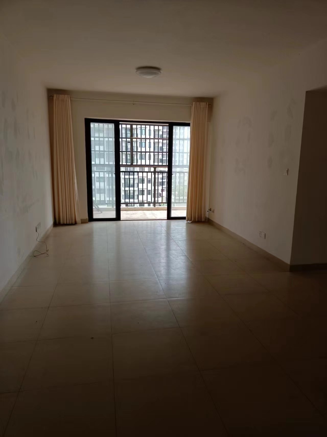 盛达景都三期  3室2厅1卫    2700.0元/月室内图