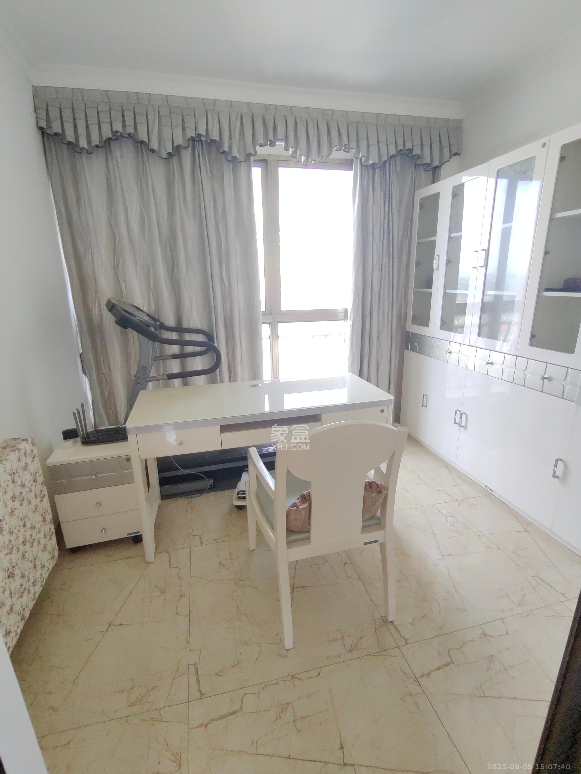 碧桂园威尼斯城  4室2厅2卫    2300.0元/月室内图