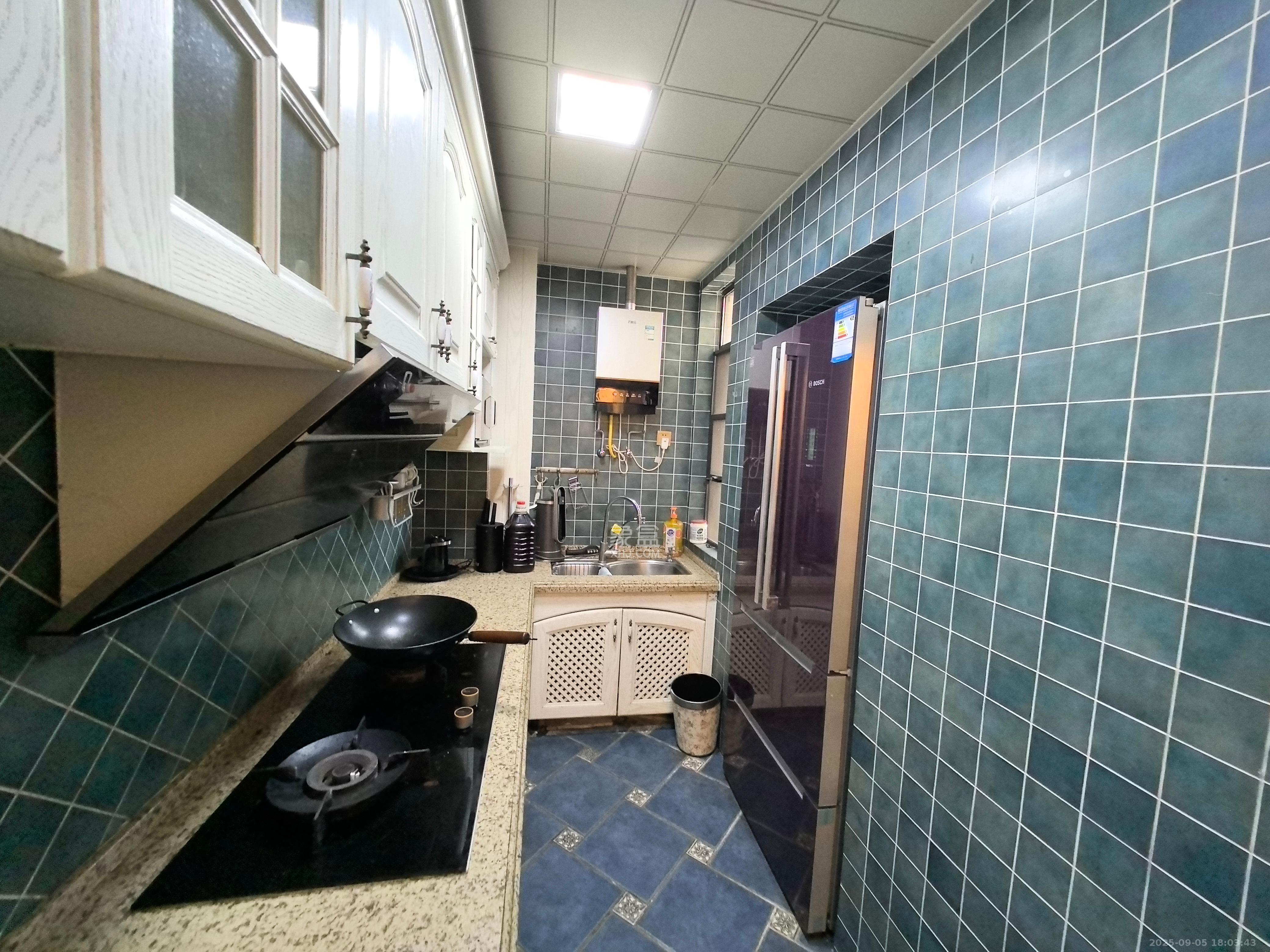 奥林匹克花园贡院一期  3室2厅1卫    2600.0元/月室内图