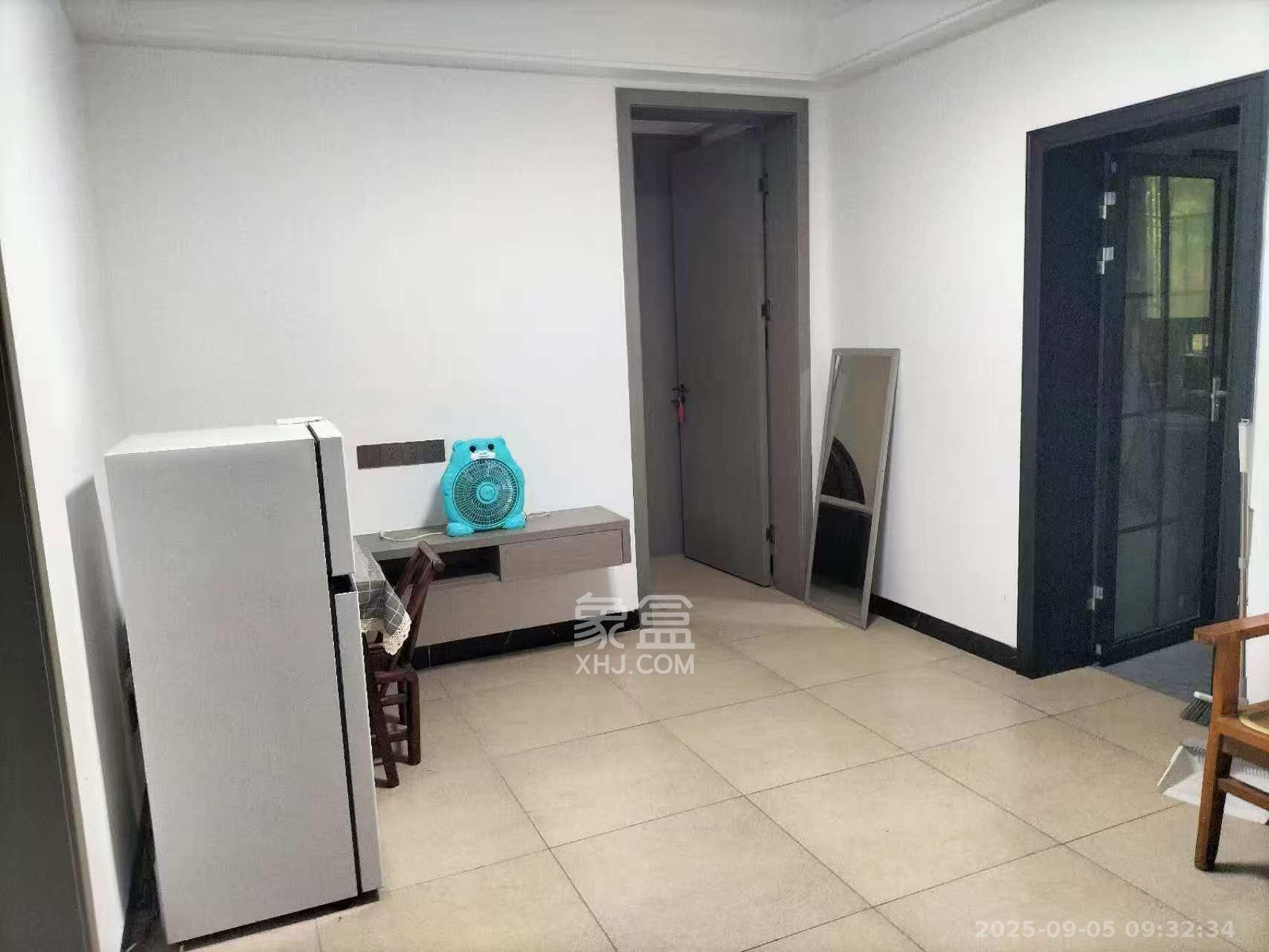 桔园小区1-8片 2室1厅1卫 1400.0元/月 桔园小区1-8片 2室1厅1卫 1400.0元/月室内图