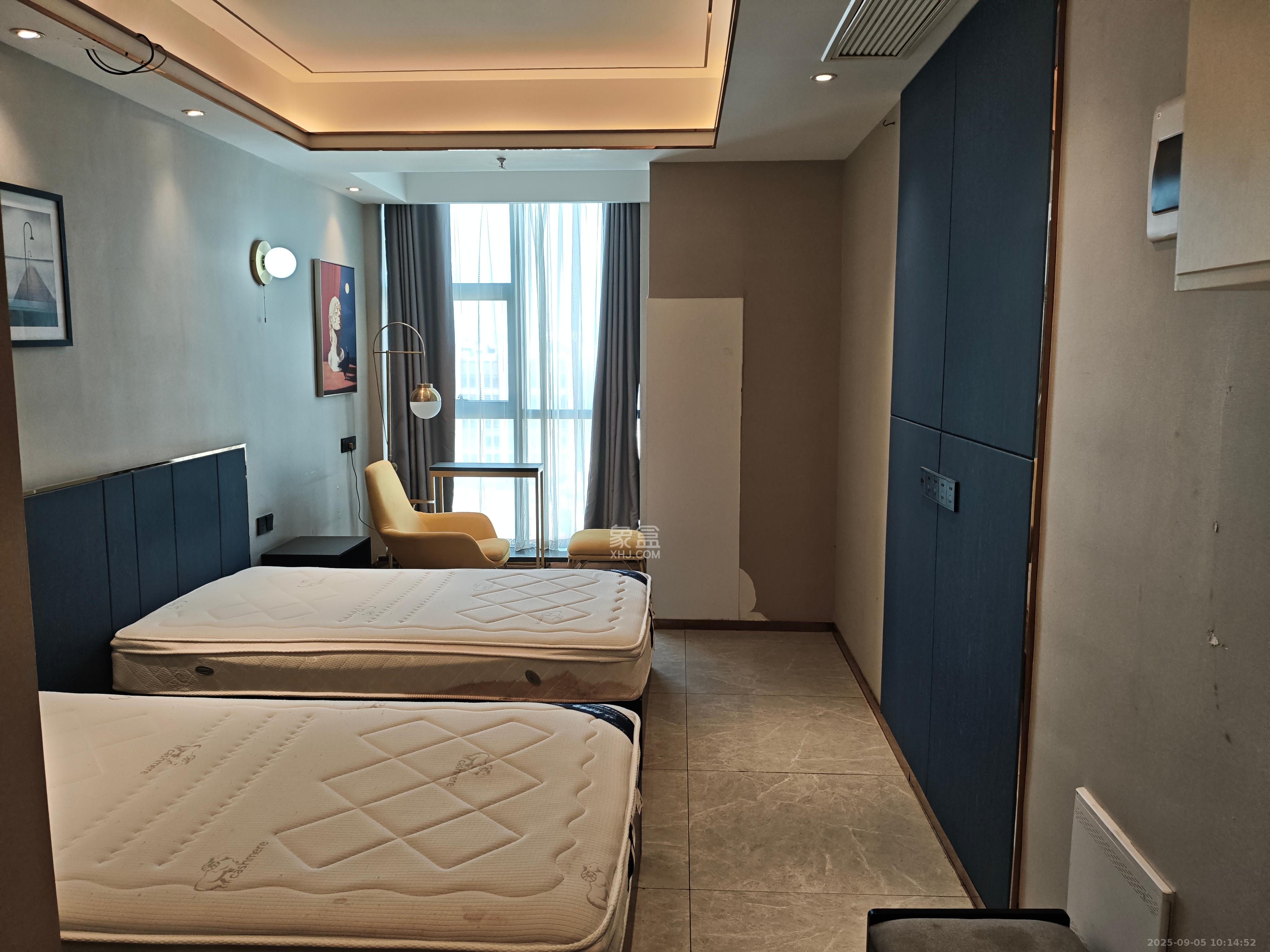 东盈商业广场(华泉城市广场)  1室0厅1卫    1500.0元/月 东盈商业广场(华泉城市广场)  1室0厅1卫    1500.0元/月室内图