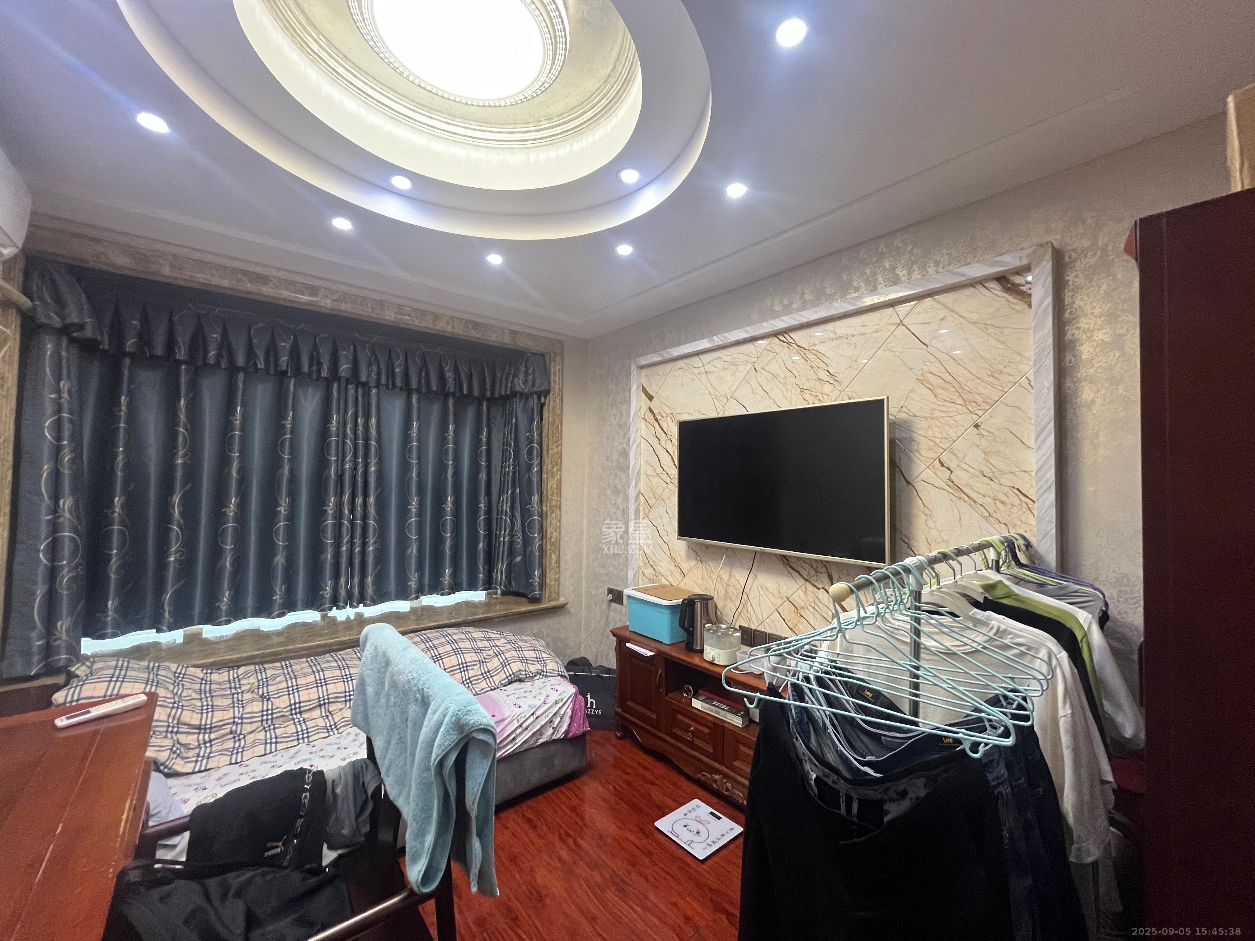 富兴嘉城(富兴汇中央)  4室2厅2卫    3000.0元/月 富兴嘉城(富兴汇中央)  4室2厅2卫    3000.0元/月室内图