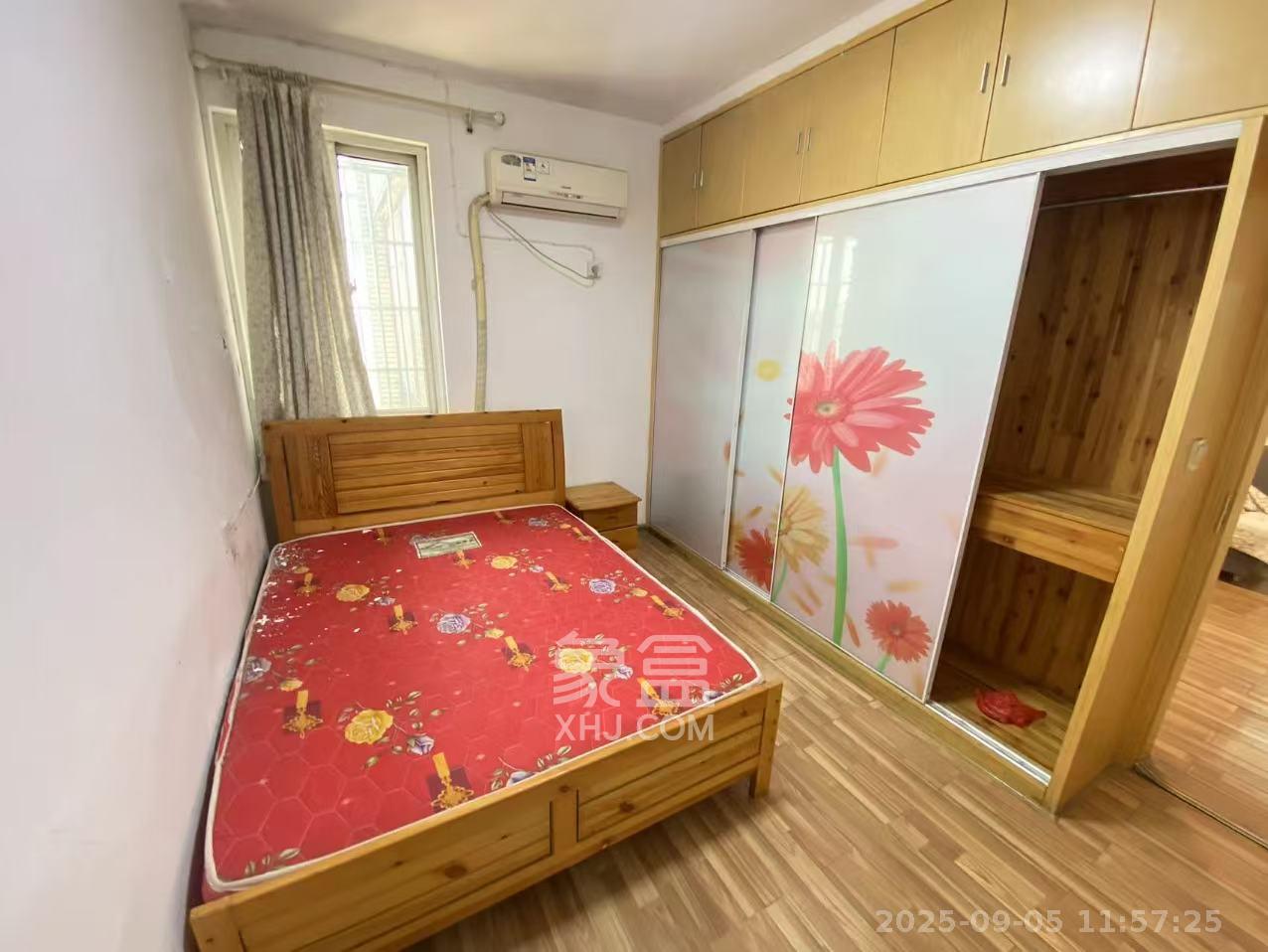 巧克力空间(建鸿达现代大厦) 3室1厅1卫 1700.0元/月 巧克力空间(建鸿达现代大厦) 3室1厅1卫 1700.0元/月室内图