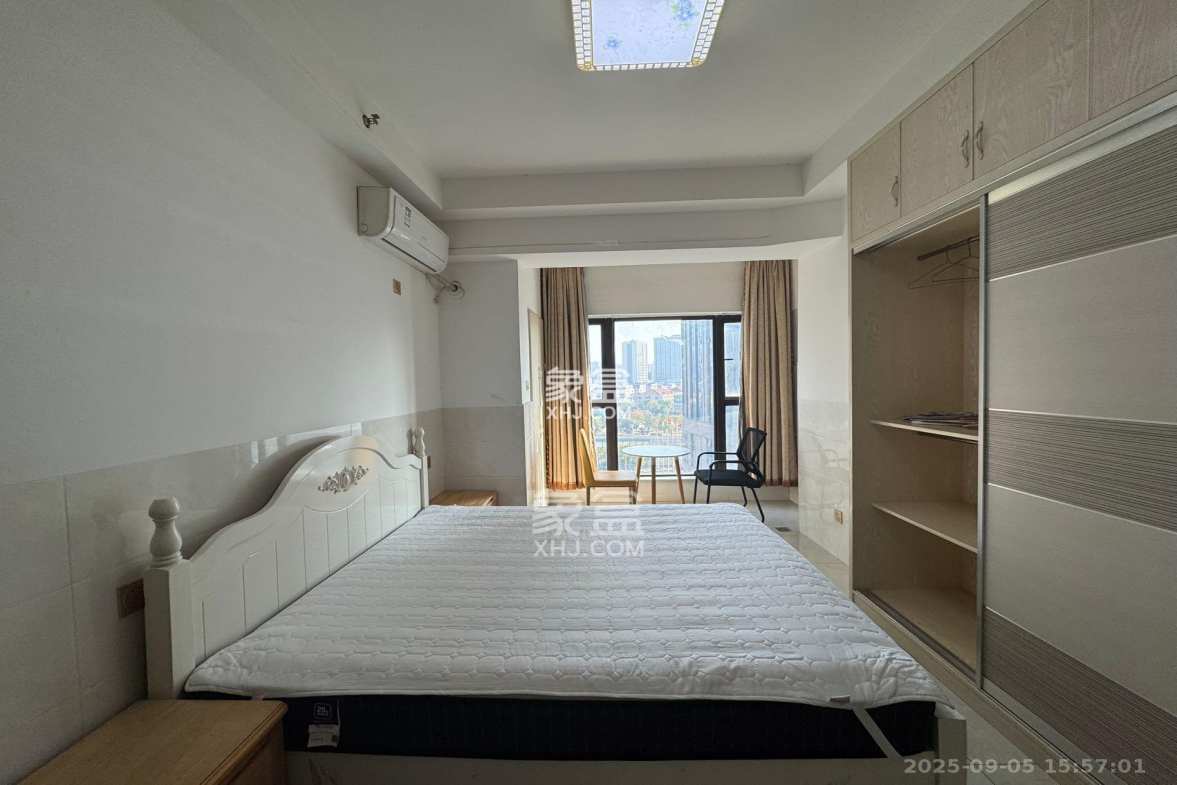 高升时代广场(冠铭商务中心)  1室1厅1卫    1300.0元/月 高升时代广场(冠铭商务中心)  1室1厅1卫    1300.0元/月室内图