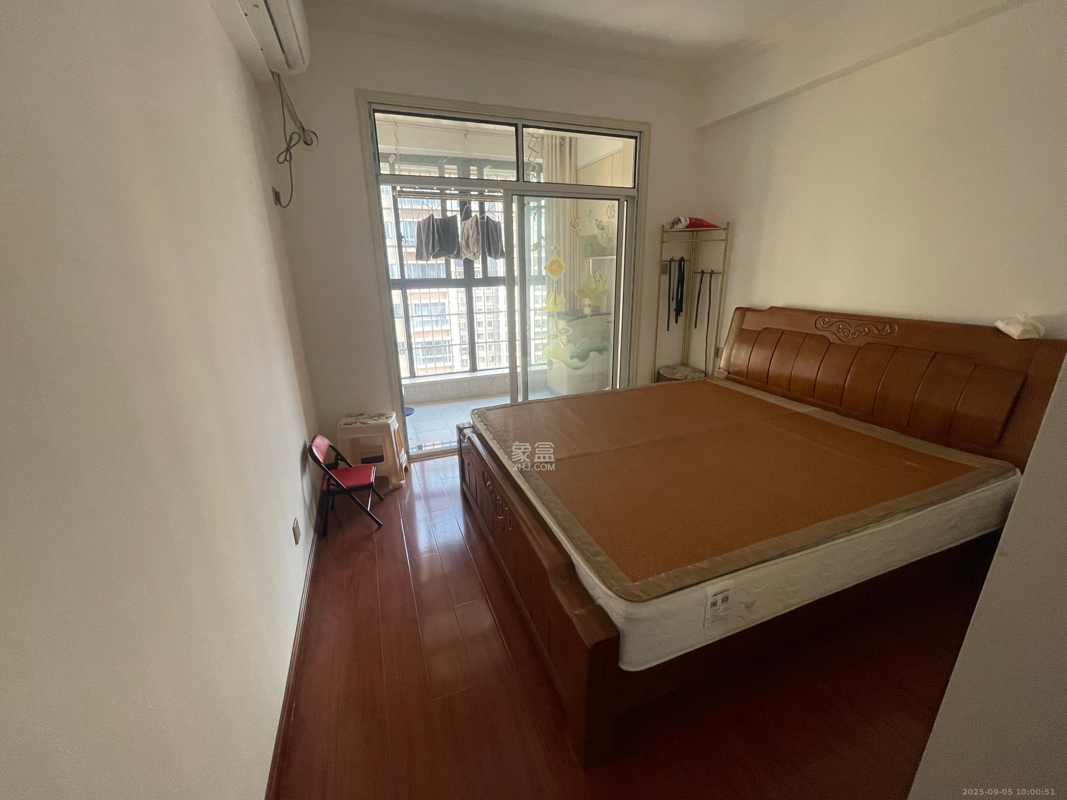 兴康同和家园 3室2厅2卫 2800.0元/月 兴康同和家园 3室2厅2卫 2800.0元/月室内图