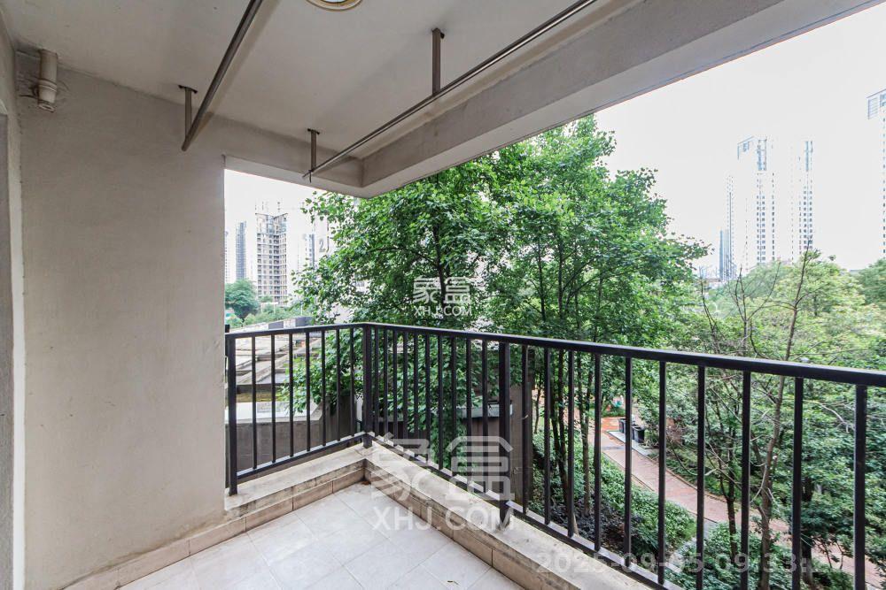 万科城 1室2厅1卫 2700.0元/月 万科城 1室2厅1卫 2700.0元/月室内图