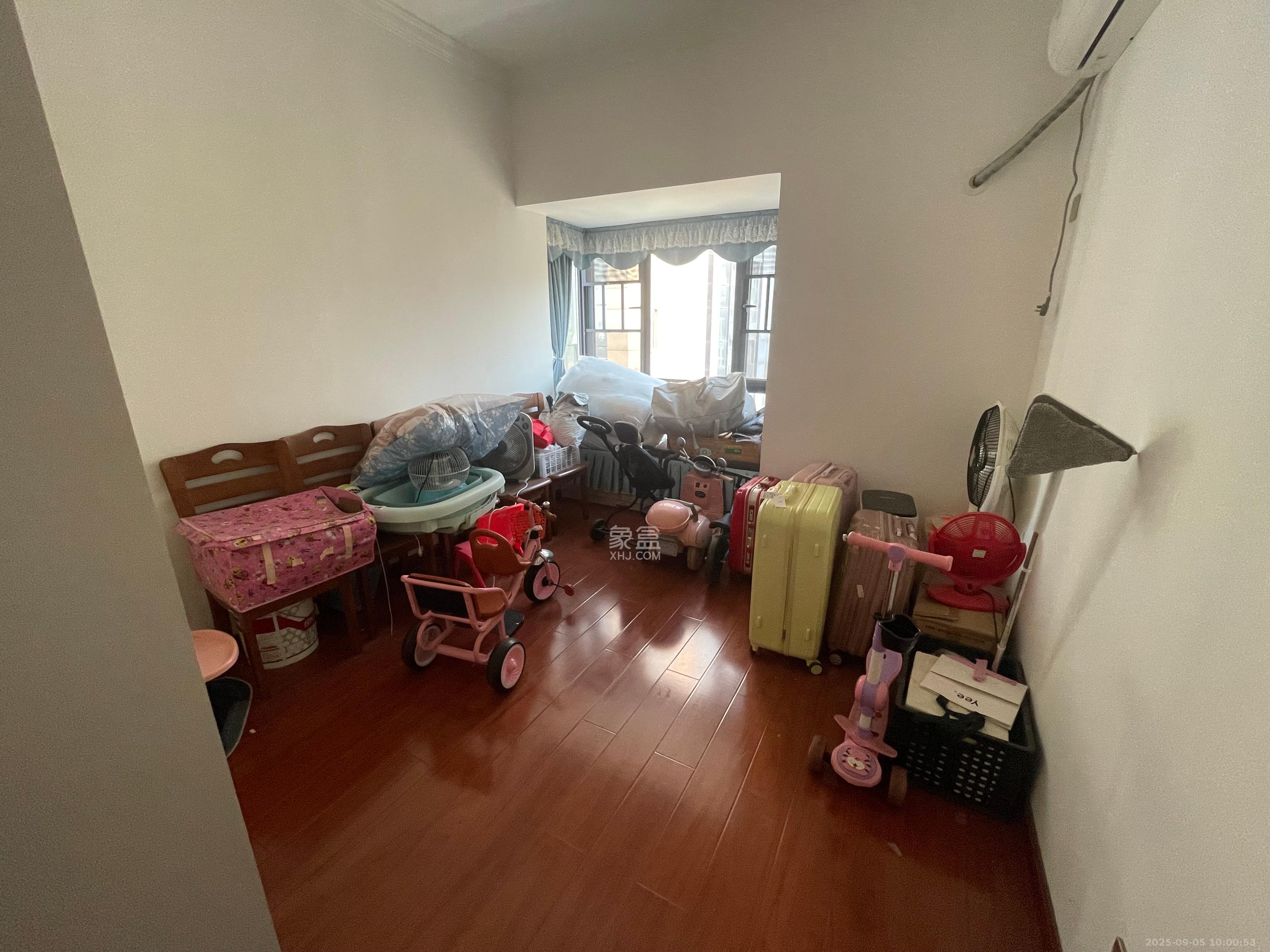 兴康同和家园 3室2厅2卫 2800.0元/月 兴康同和家园 3室2厅2卫 2800.0元/月室内图