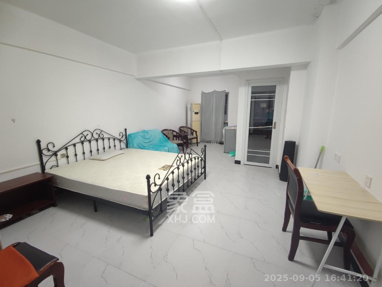 谋房博客(博客天街)  1室1厅1卫    1500.0元/月室内图