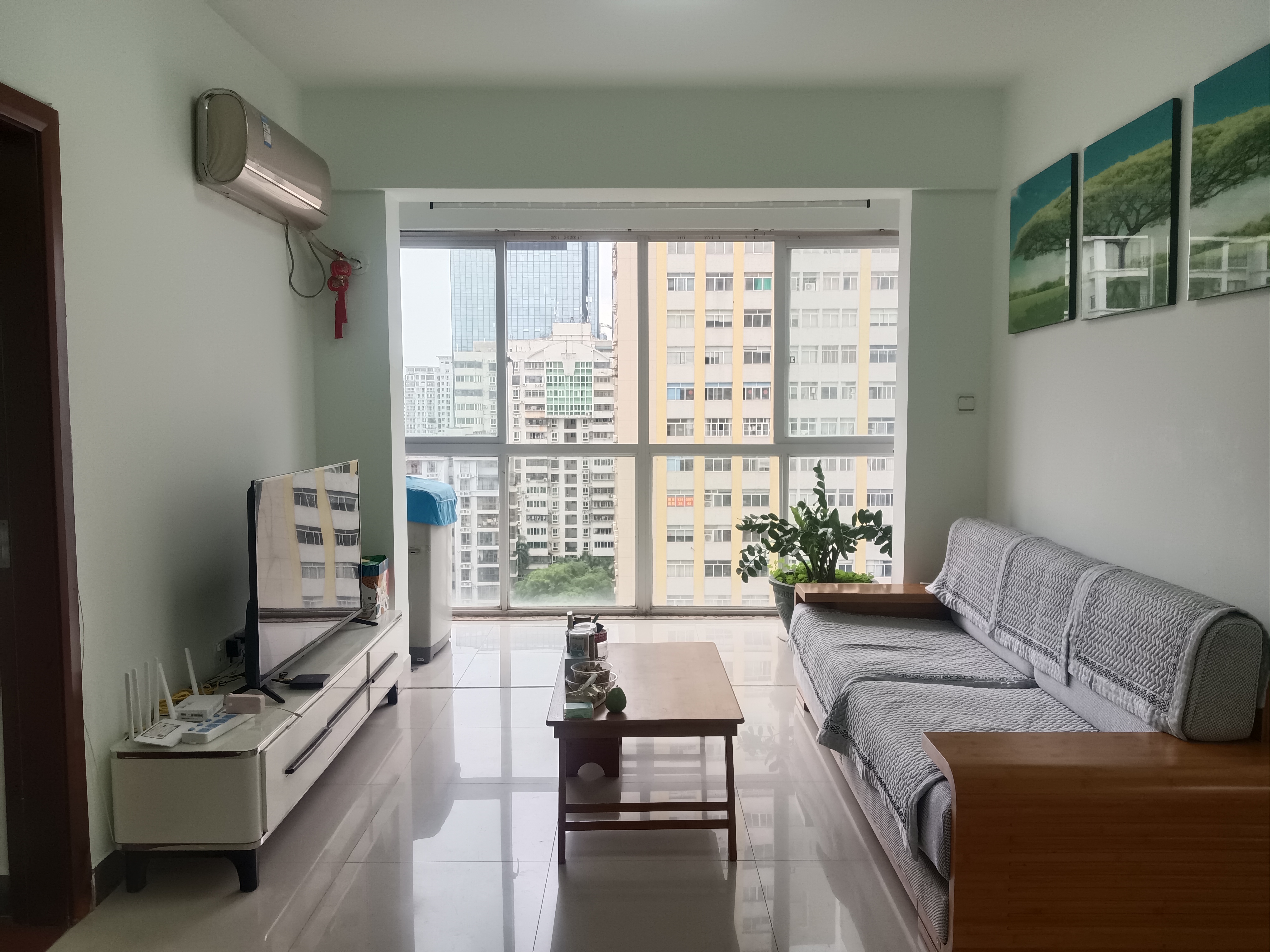 华宝雅苑 1室2厅1卫 2200.0元/月 华宝雅苑 1室2厅1卫 2200.0元/月室内图