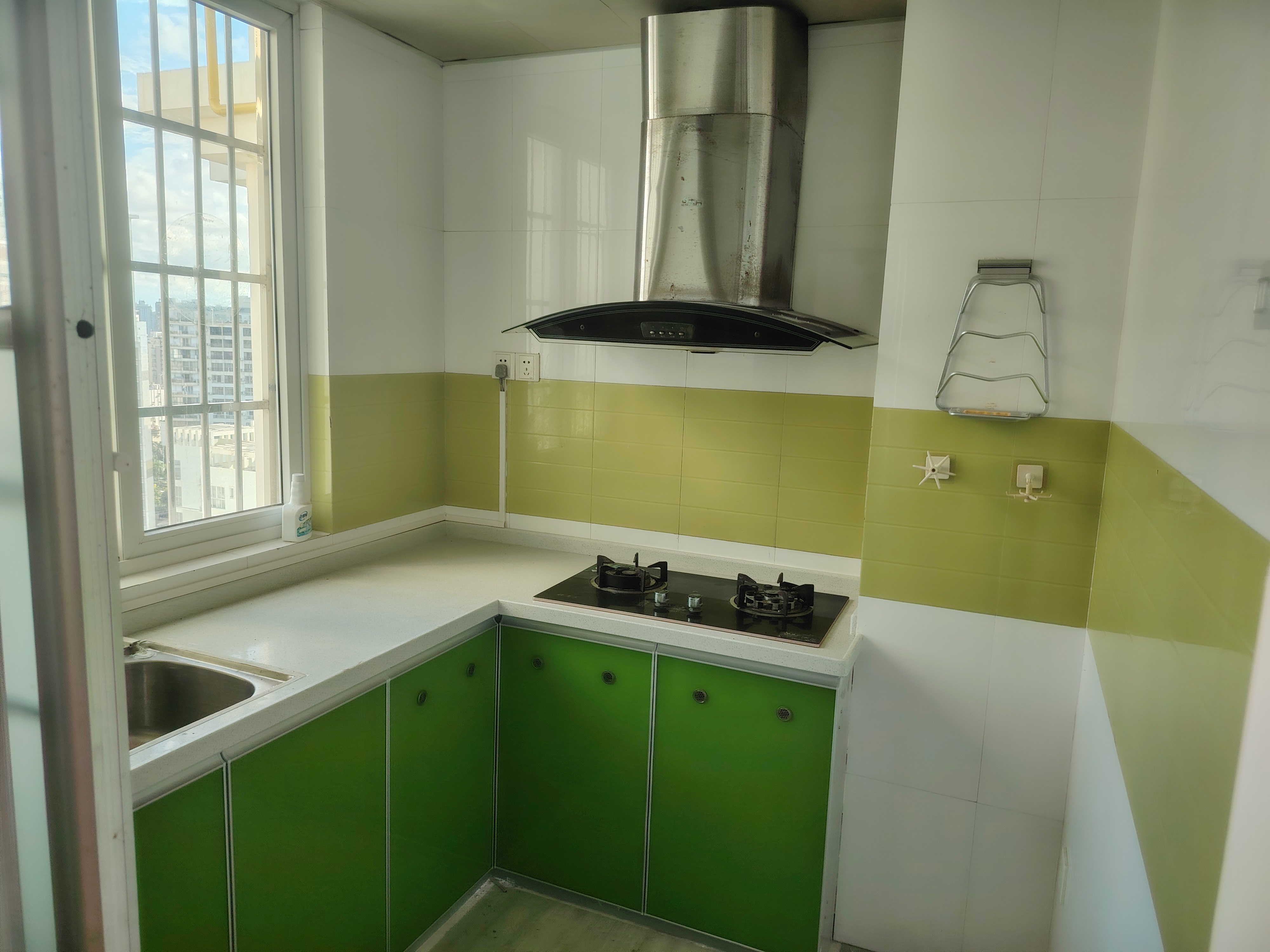 华宝雅苑 2室2厅1卫 2400.0元/月 华宝雅苑 2室2厅1卫 2400.0元/月室内图