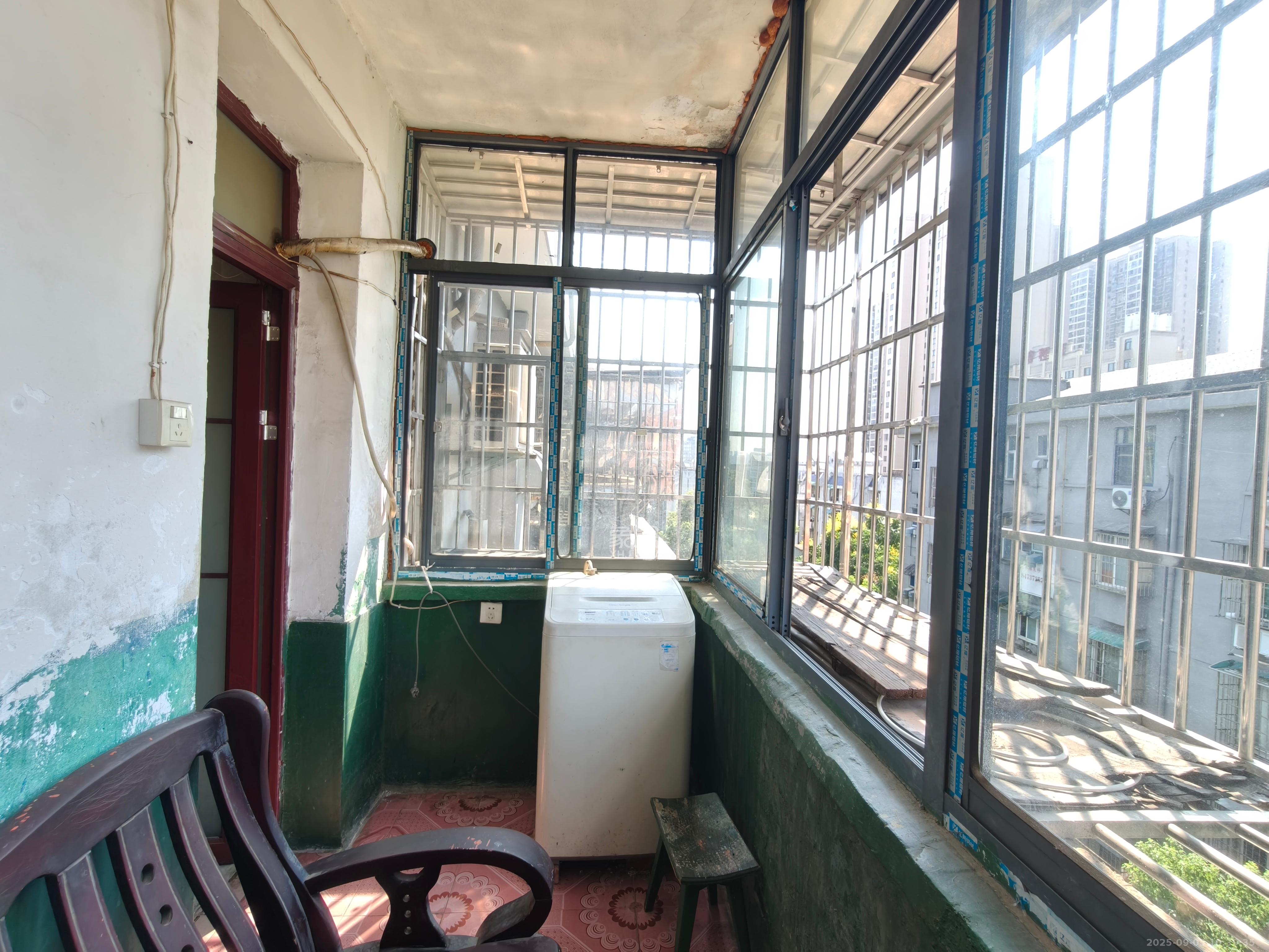 左家塘二建 2室1厅1卫 1200.0元/月 左家塘二建 2室1厅1卫 1200.0元/月室内图