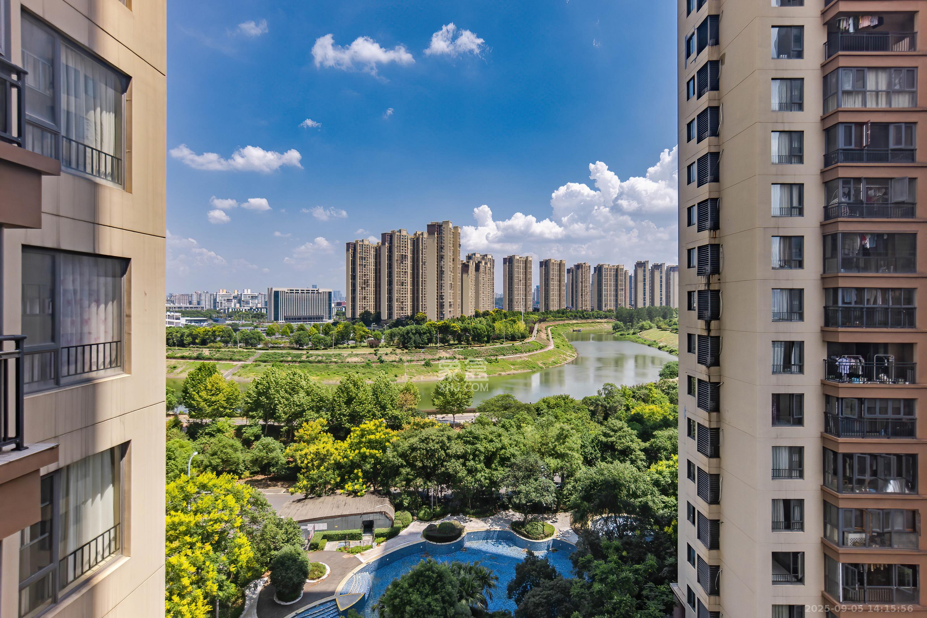 万科白鹭郡 3室2厅1卫 105.0万 万科白鹭郡 3室2厅1卫 105.0万其他