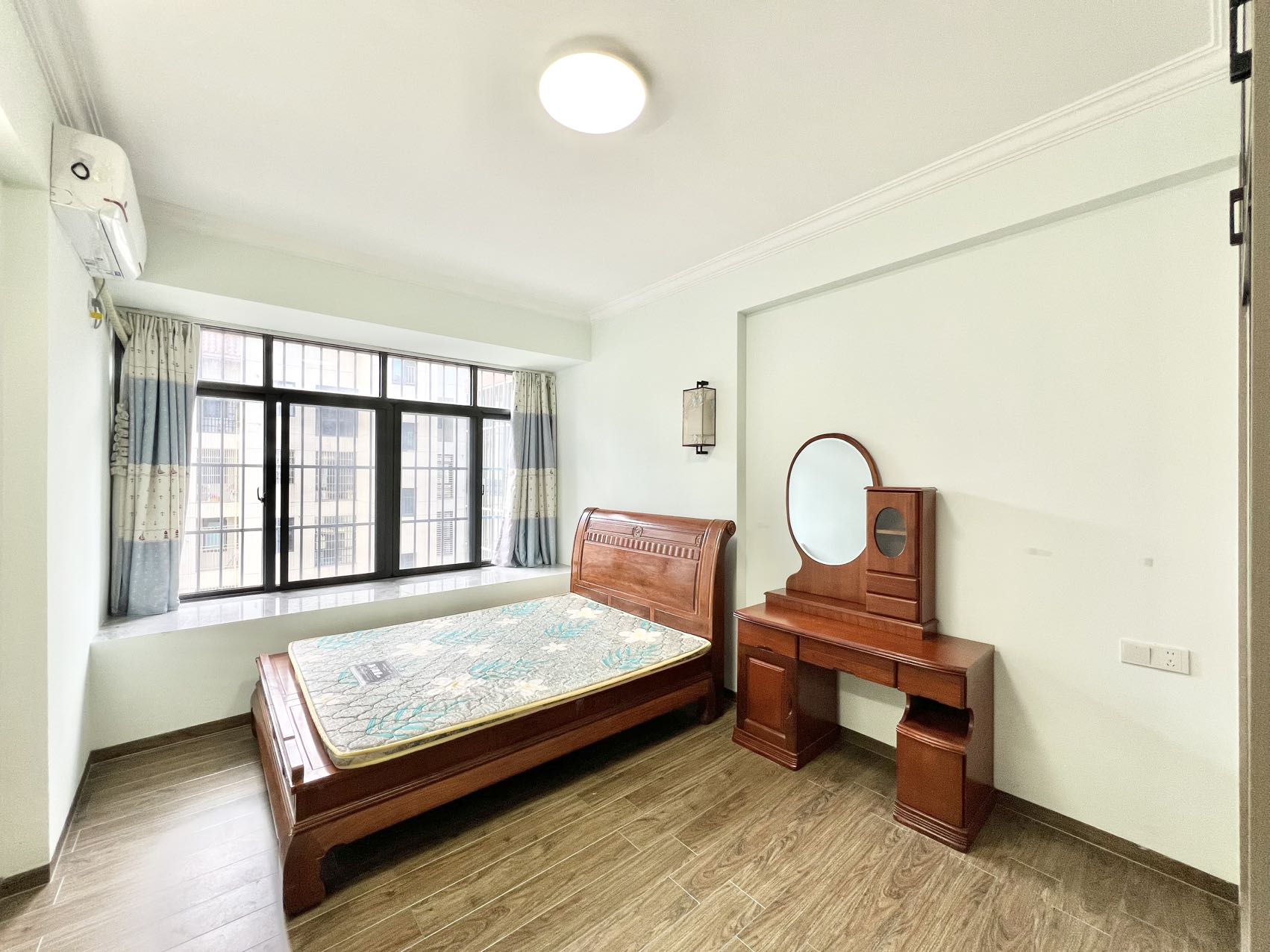 城投海一方  3室2厅2卫    3300.0元/月 城投海一方  3室2厅2卫    3300.0元/月室内图