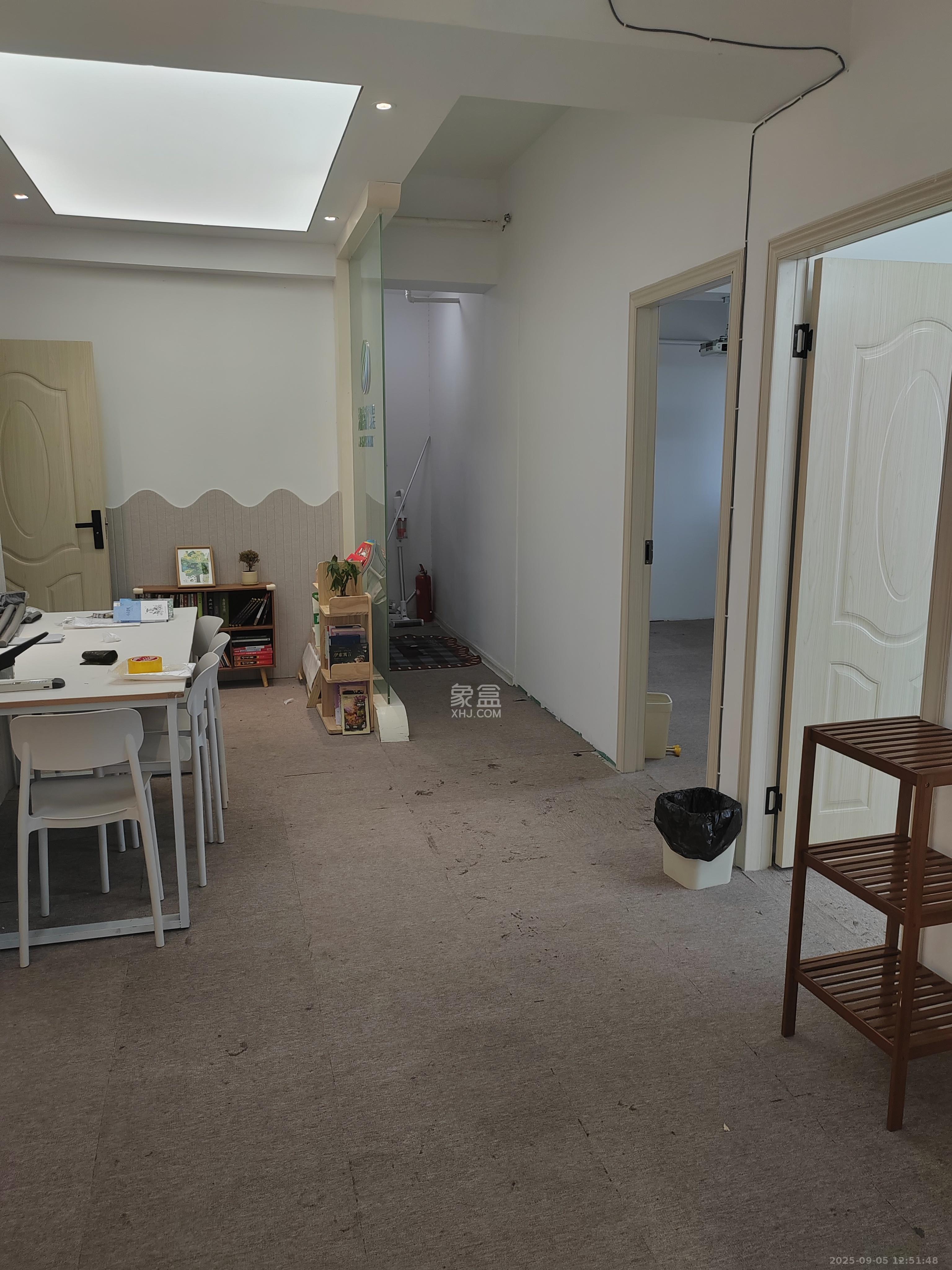 北辰三角洲B1E1区 4室1厅1卫 5000.0元/月 北辰三角洲B1E1区 4室1厅1卫 5000.0元/月室内图