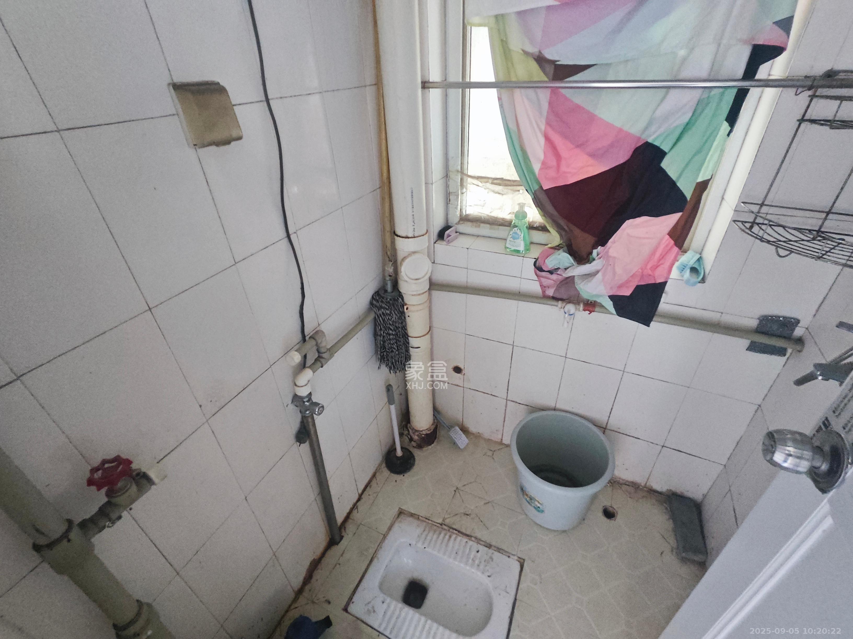 旺盛佳园  2室1厅1卫    1300.0元/月室内图