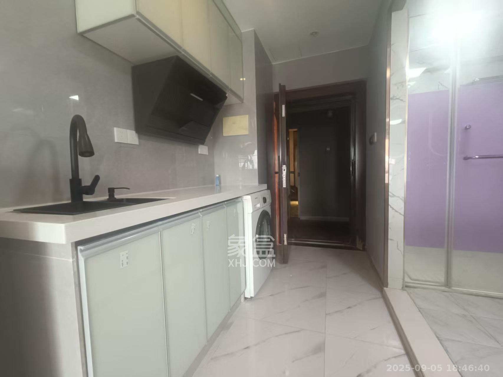 旭辉国际广场(永升商业广场) 1室1厅1卫 1500.0元/月 旭辉国际广场(永升商业广场) 1室1厅1卫 1500.0元/月室内图