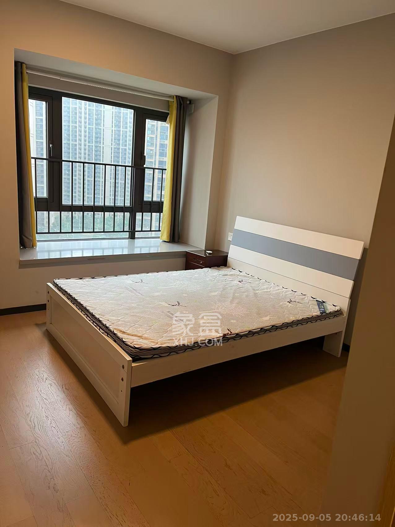 时代倾城.时代遇见  3室2厅2卫   2400.00元/月室内图