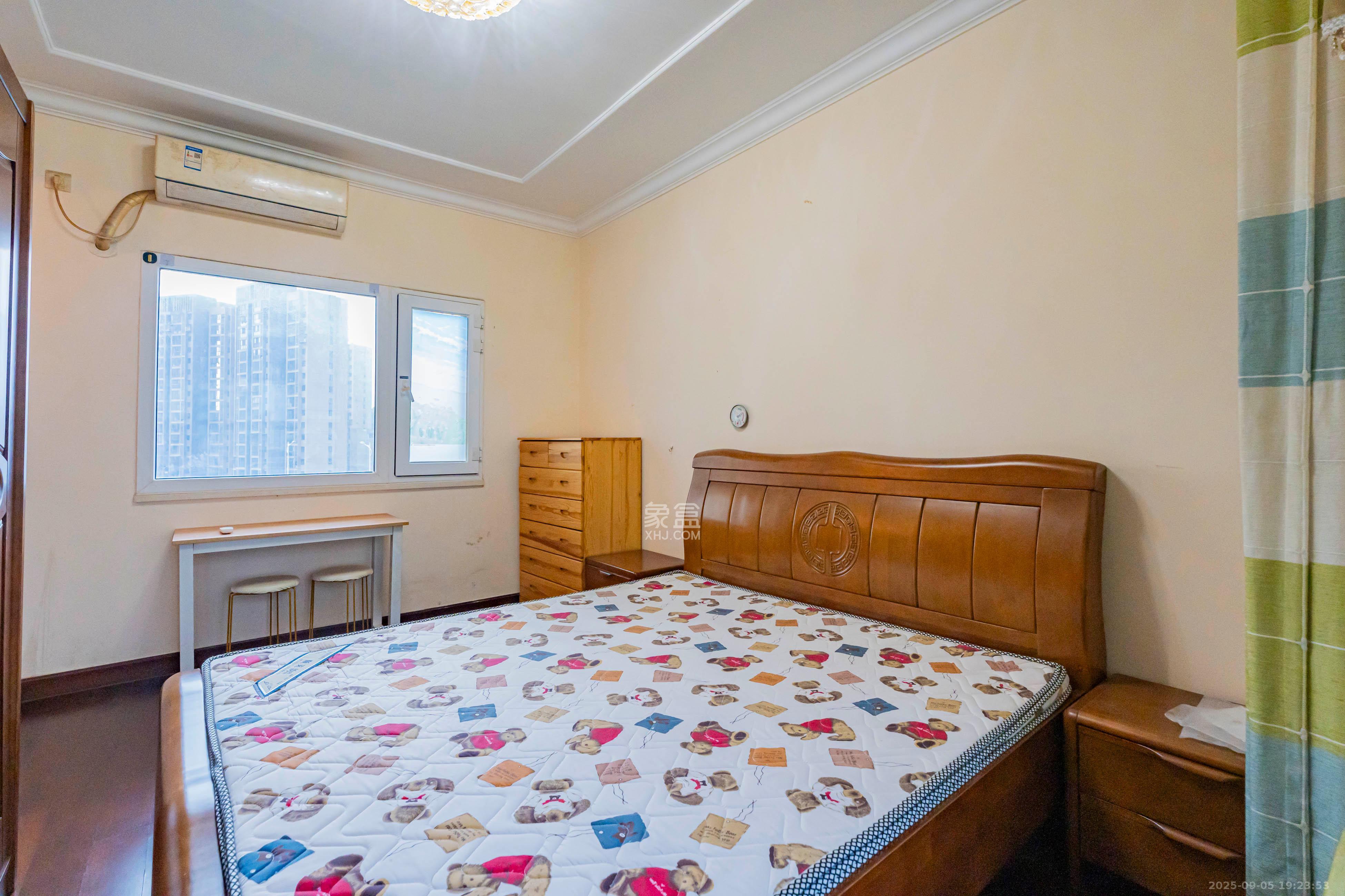 恒大雅苑  3室2厅2卫    82.8万卧室