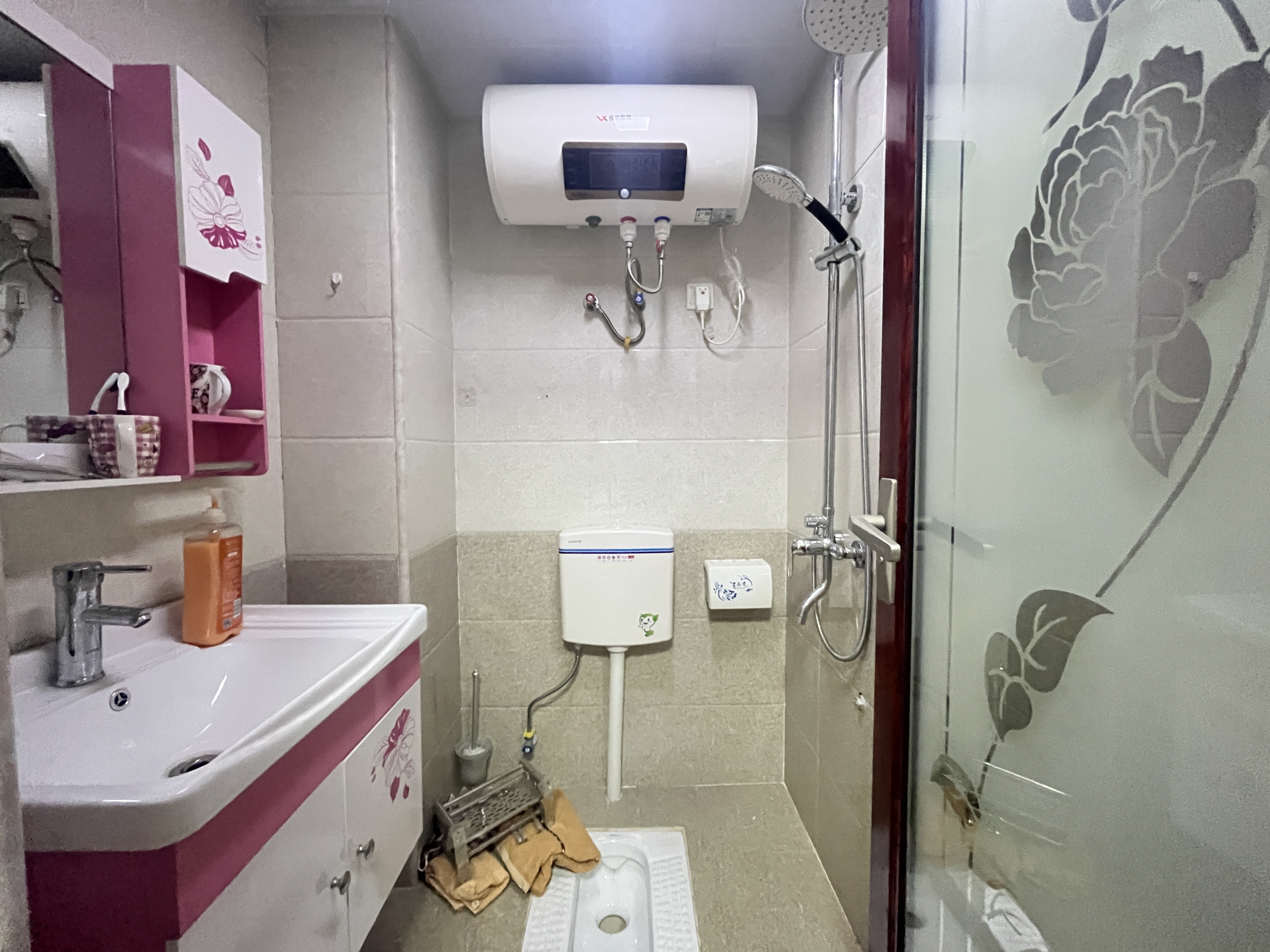 株山碧苑  1室1厅1卫    15.8万 株山碧苑  1室1厅1卫    15.8万室内图